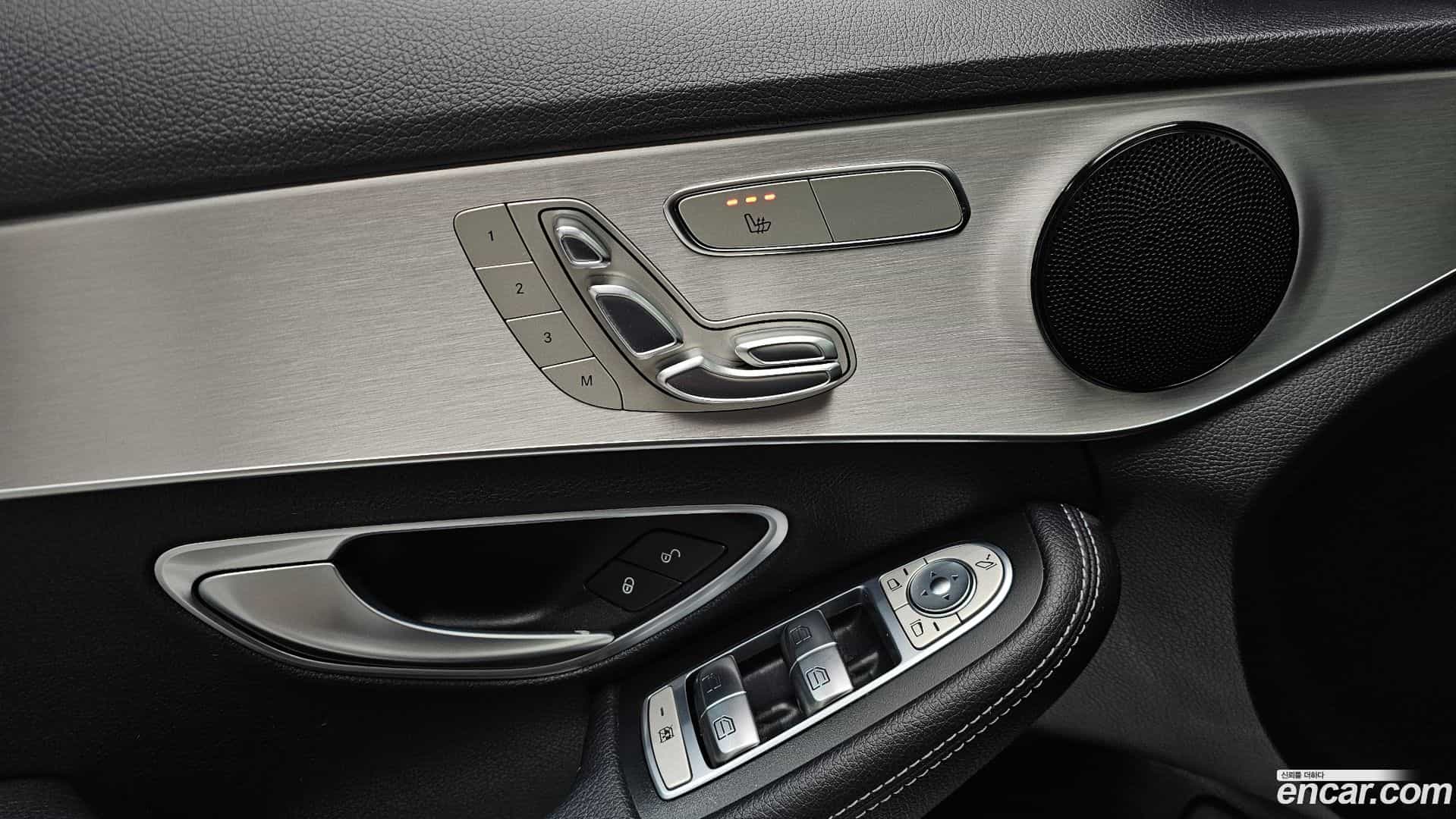 C-Class Mercedes-Benz 2017.8-OPTION-020