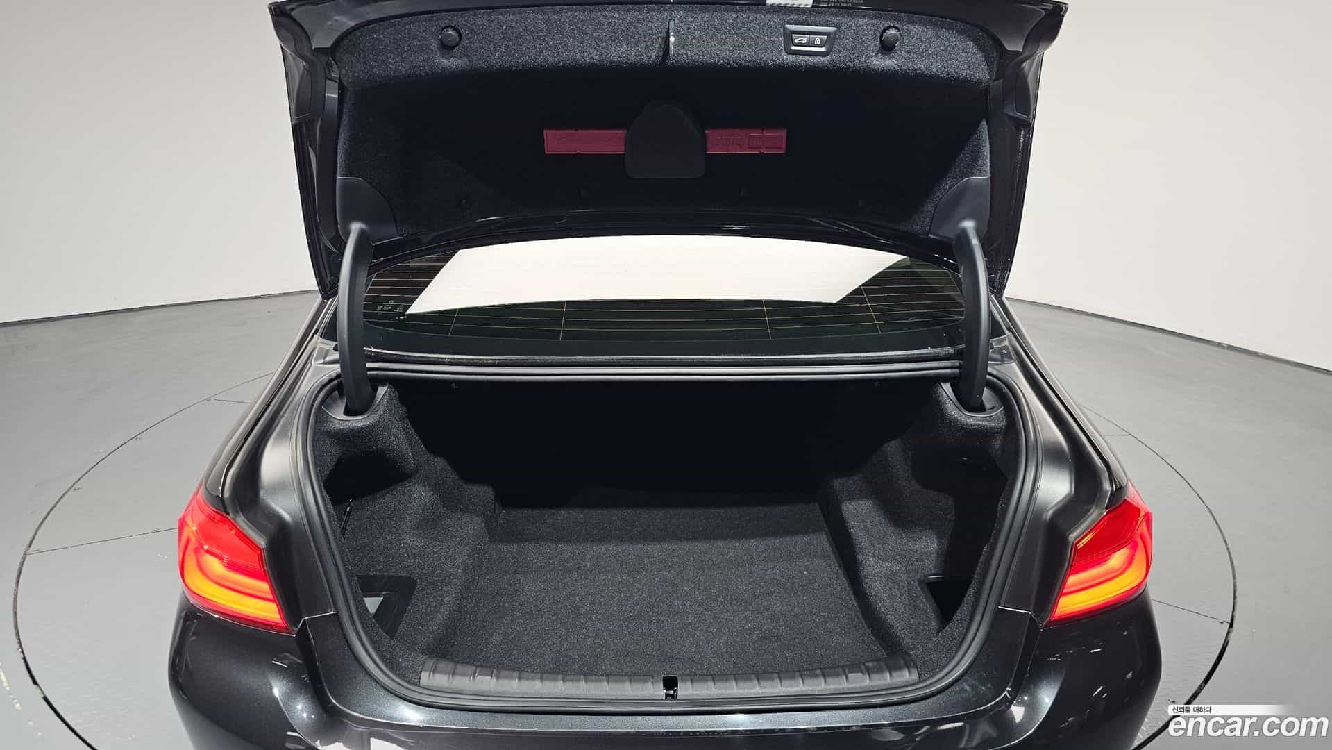 5-Series BMW 2018.4-OPTION-024