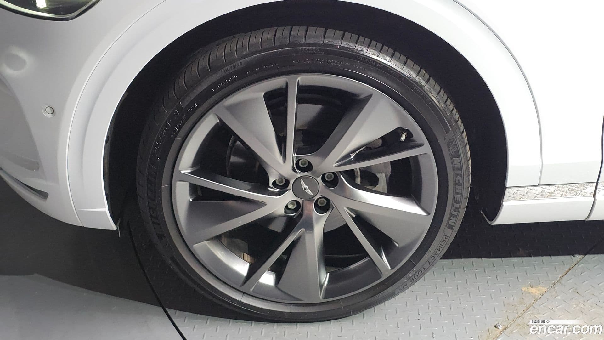 Main__Slider__Photo:GV70 Genesis 2021.9-4