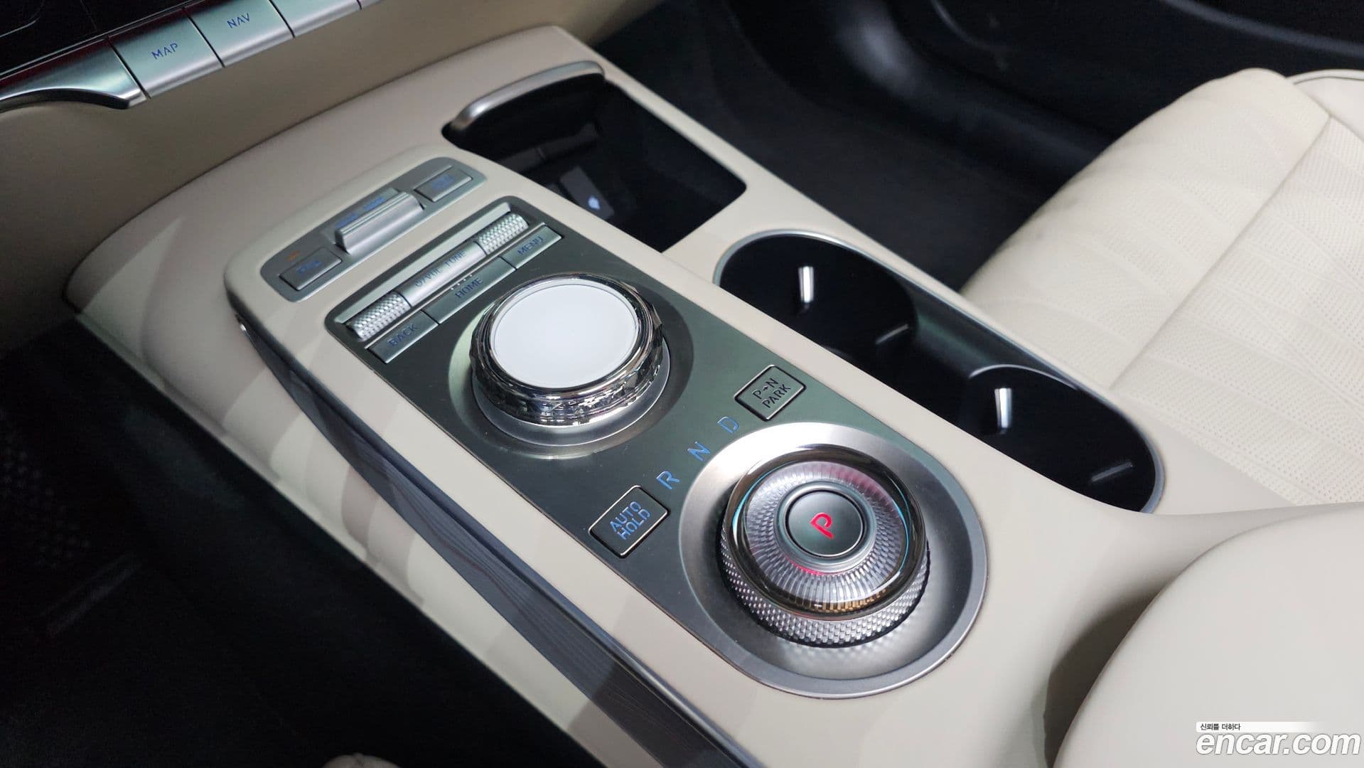 Main__Slider__Photo:GV70 Genesis 2021.9-8