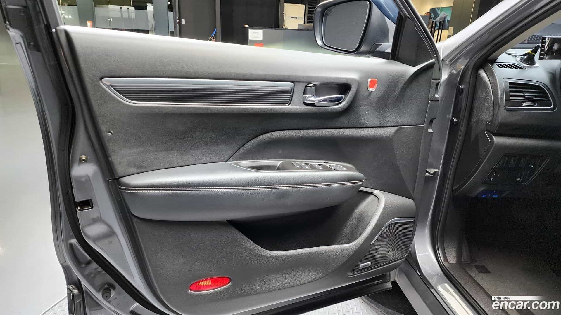 QM6 Renault Korea 2021.1-INNER-034