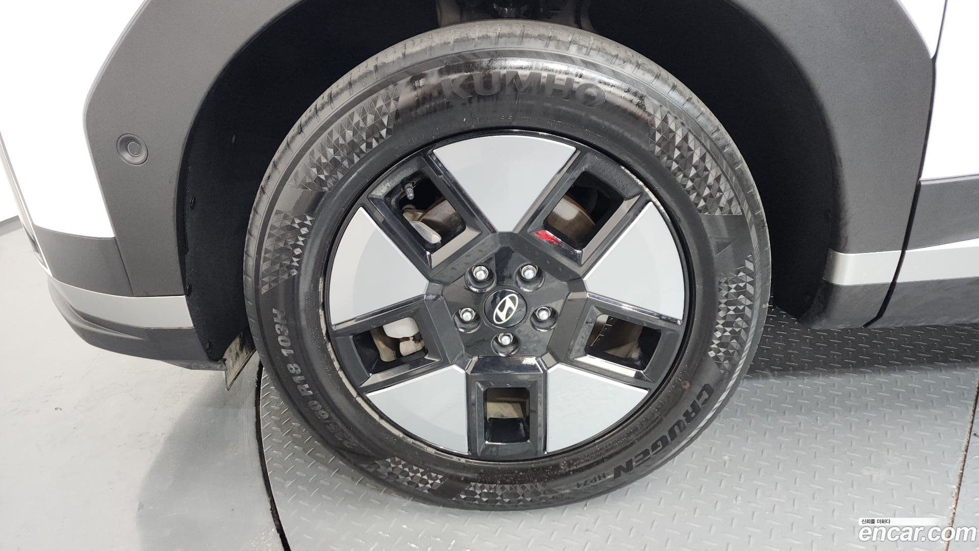 Main__Slider__Photo:Santafe Hyundai 2024.3-4