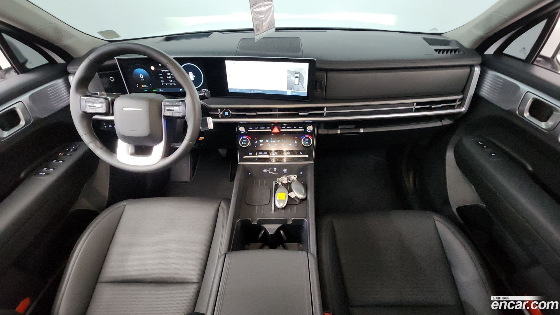 Main__Slider__Photo:Santafe Hyundai 2024.3-6