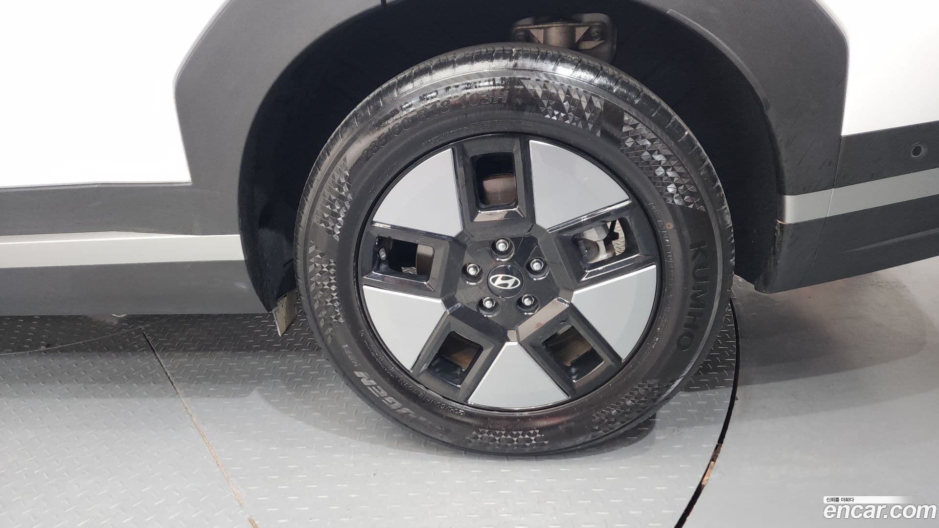 Main__Slider__Photo:Santafe Hyundai 2024.3-20