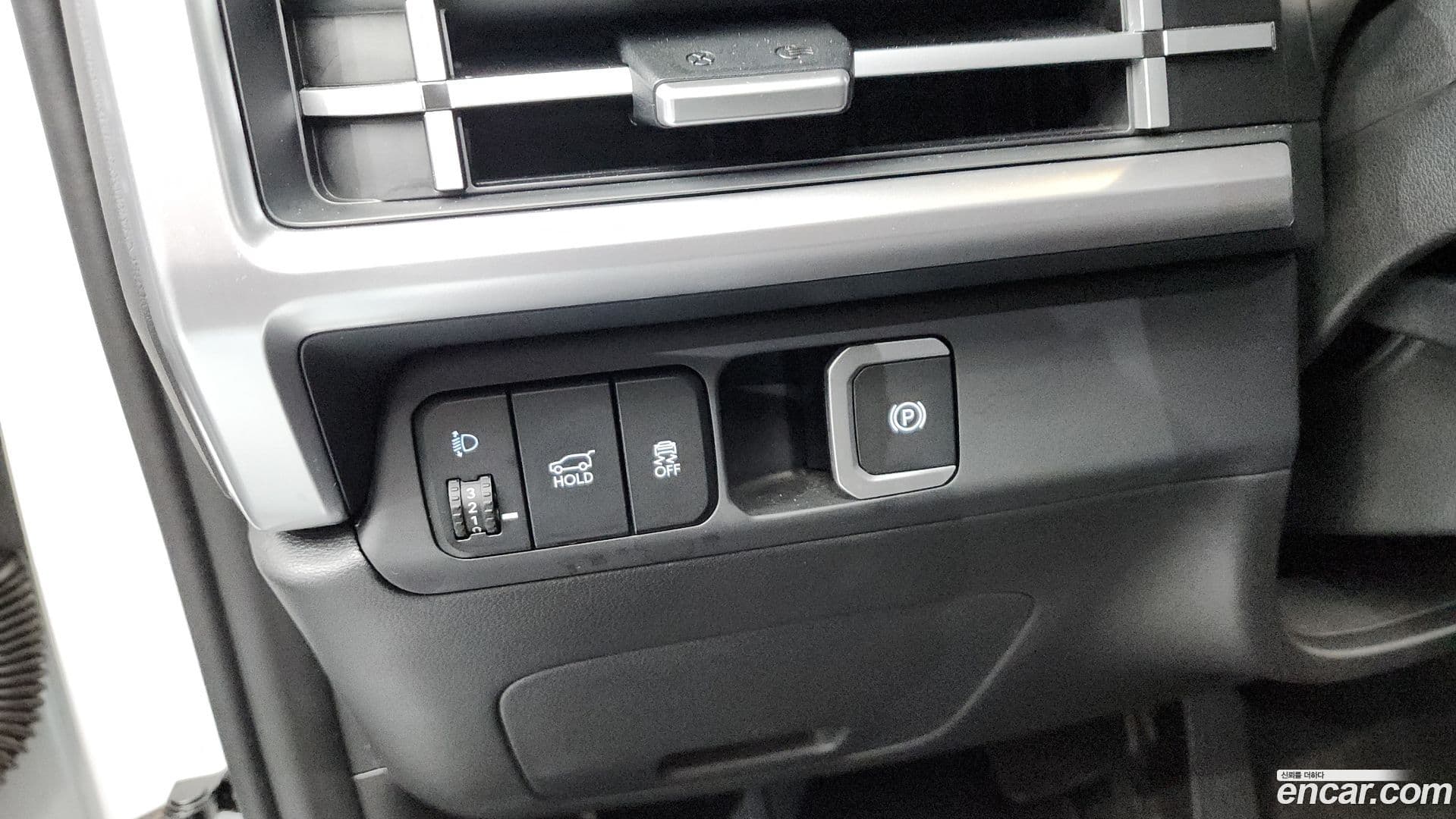 Main__Slider__Photo:Santafe Hyundai 2024.3-28