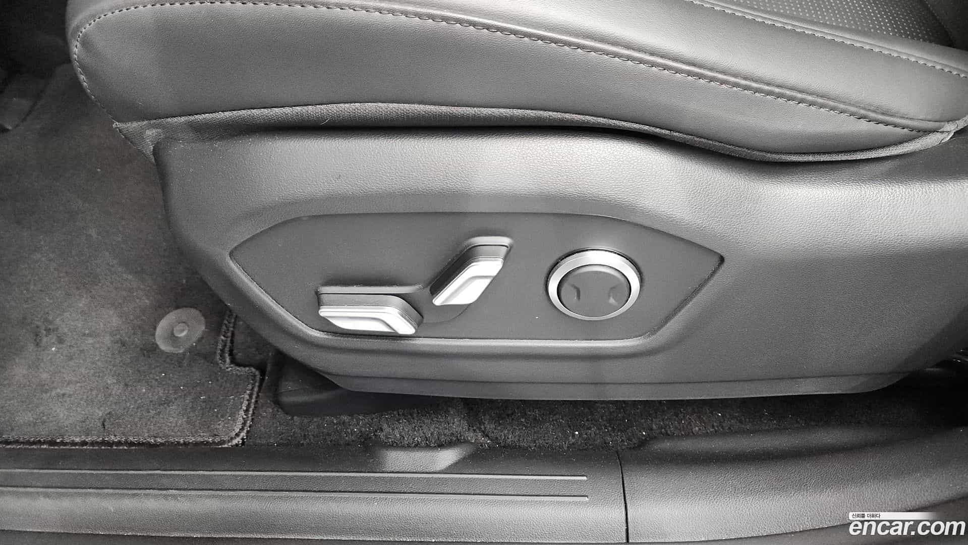 Santafe Hyundai 2024.3-OPTION-044