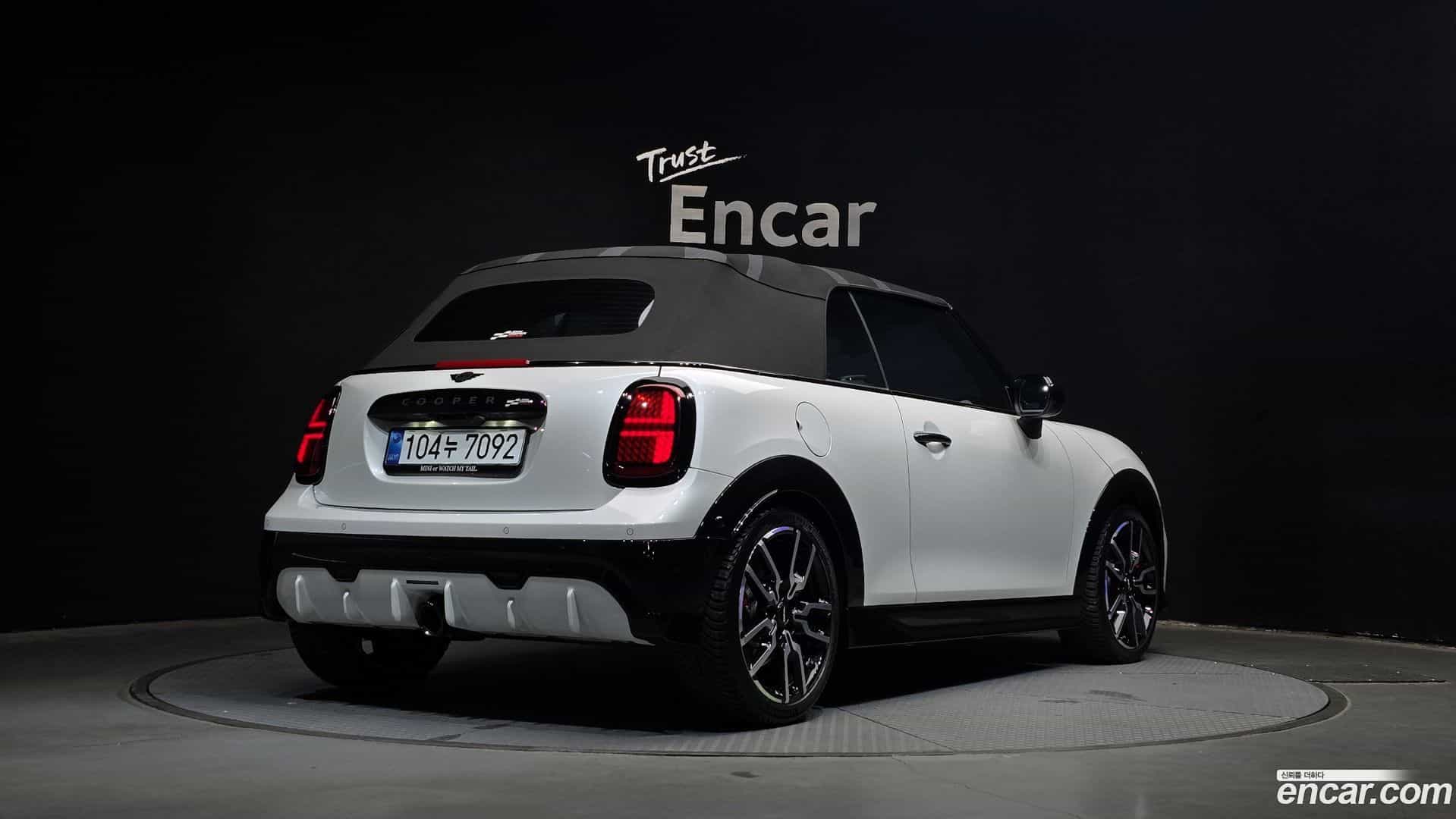 Cooper Convertible Mini 2026.1-OUTER-002
