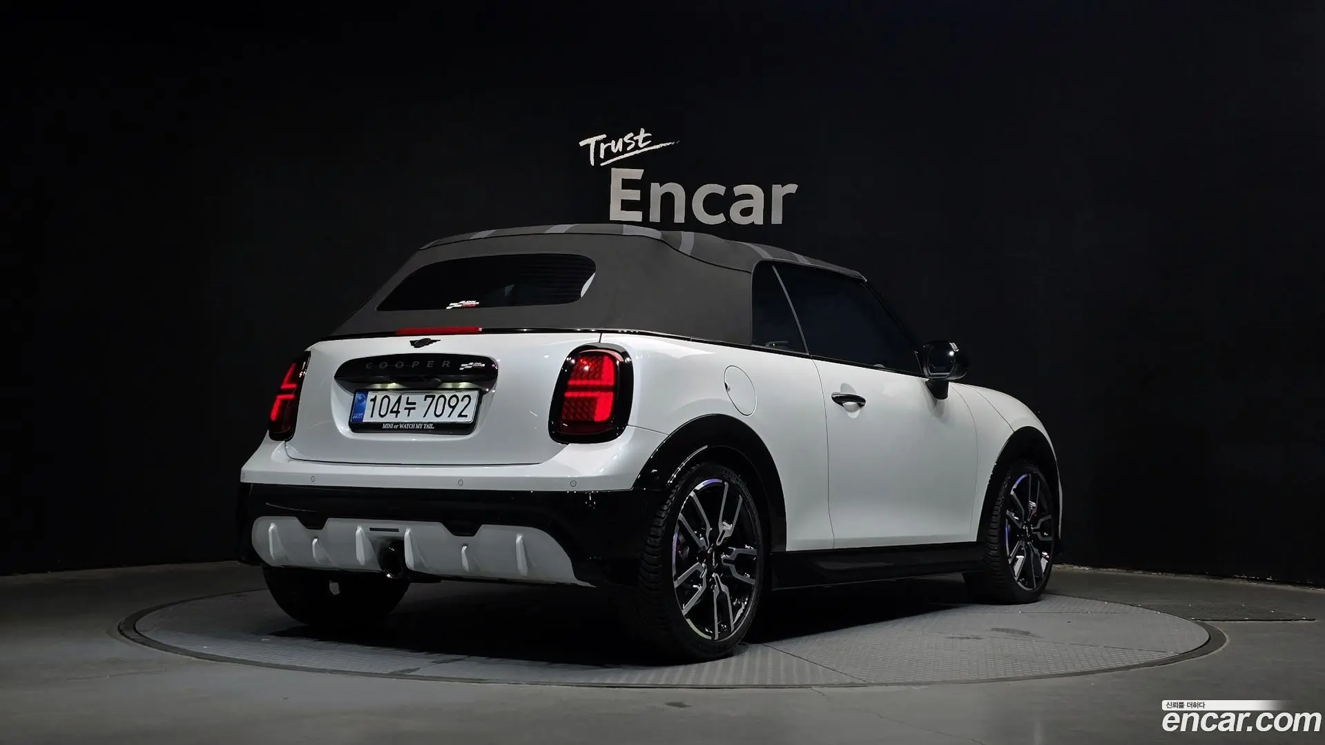 Main__Slider__Photo:Cooper Convertible Mini 2026.1-1