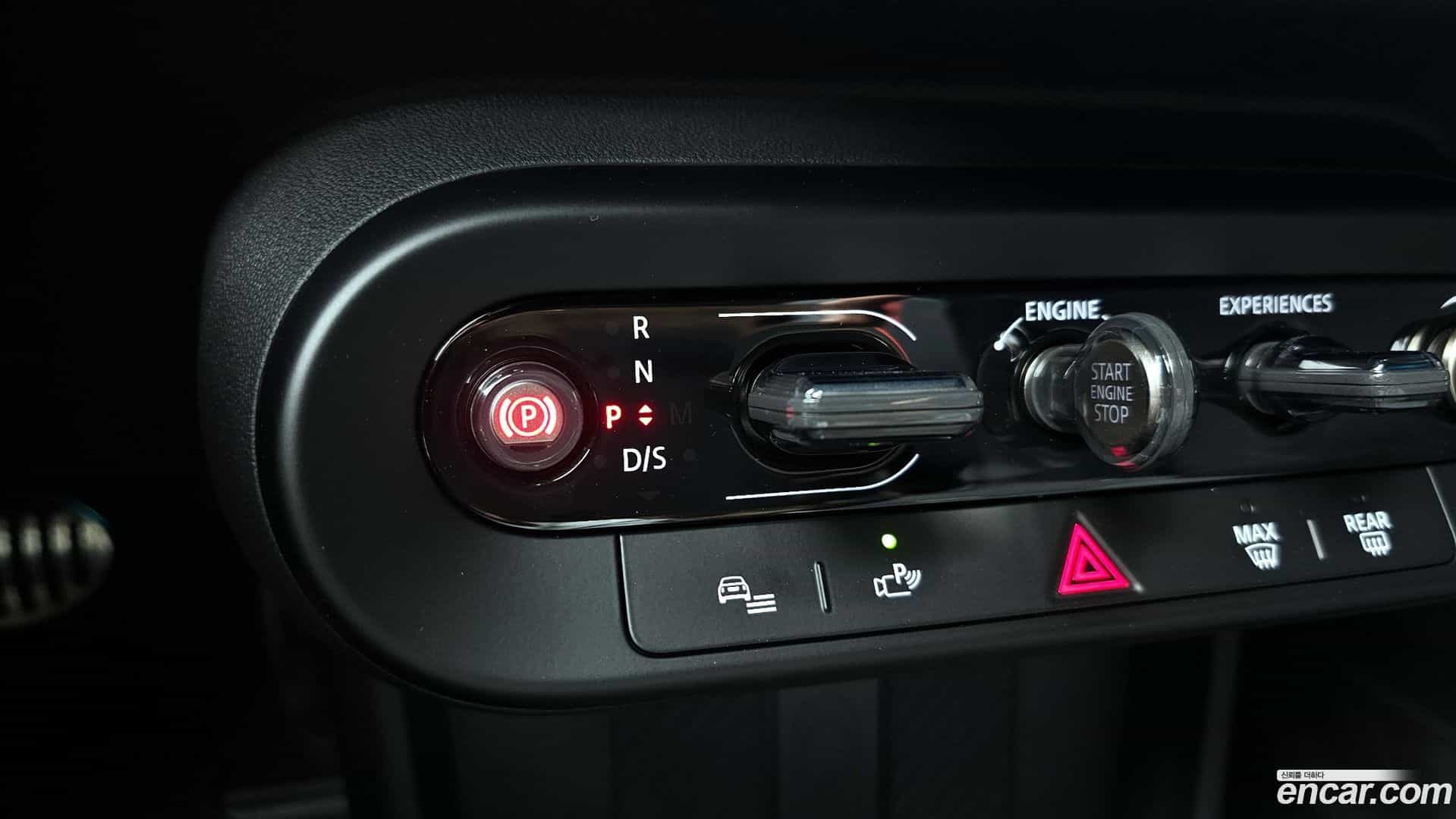 Cooper Convertible Mini 2026.1-INNER-009