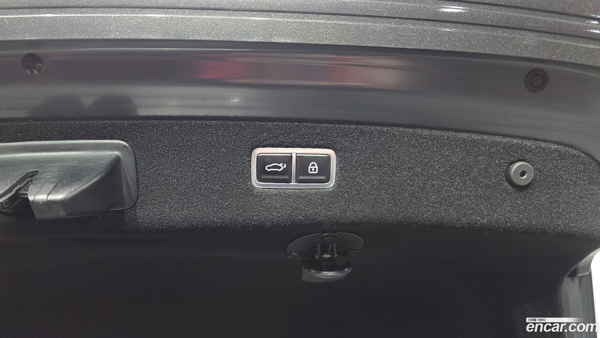 Main__Slider__Photo:G90 Genesis 2023.0-18
