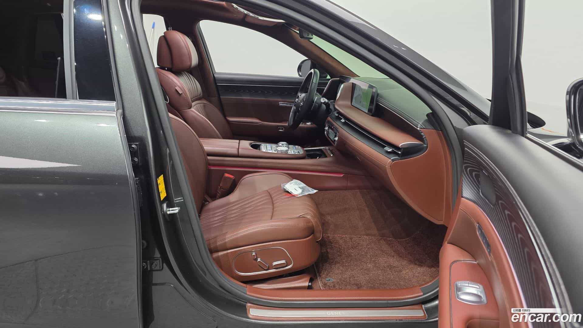 G90 Genesis 2023.0-INNER-036