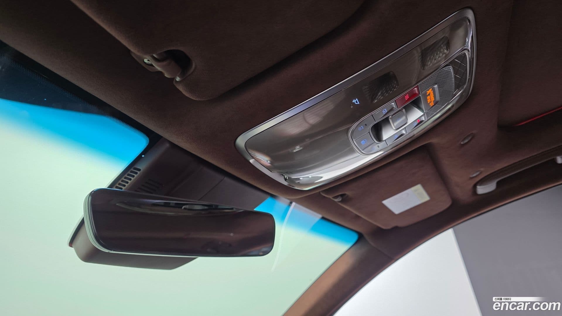 Main__Slider__Photo:G90 Genesis 2023.0-28