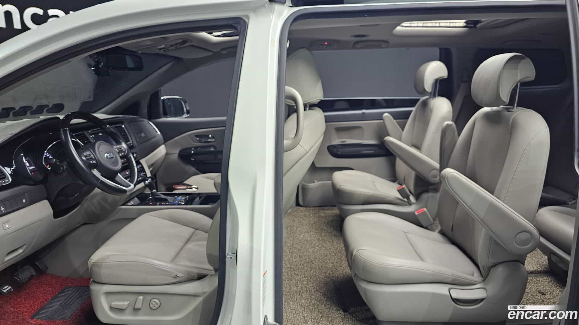 Canival Kia 2015.10-OPTION-021