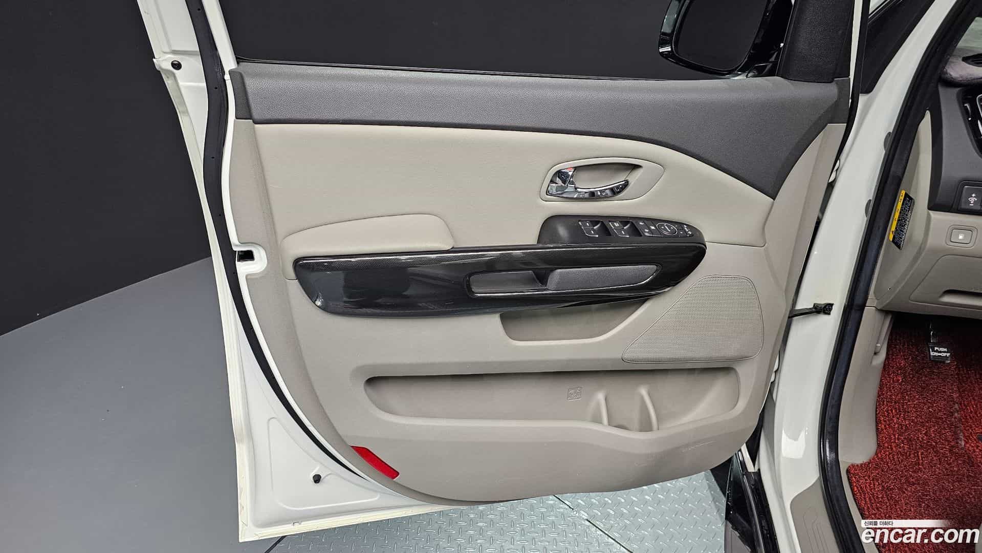Canival Kia 2015.10-INNER-034