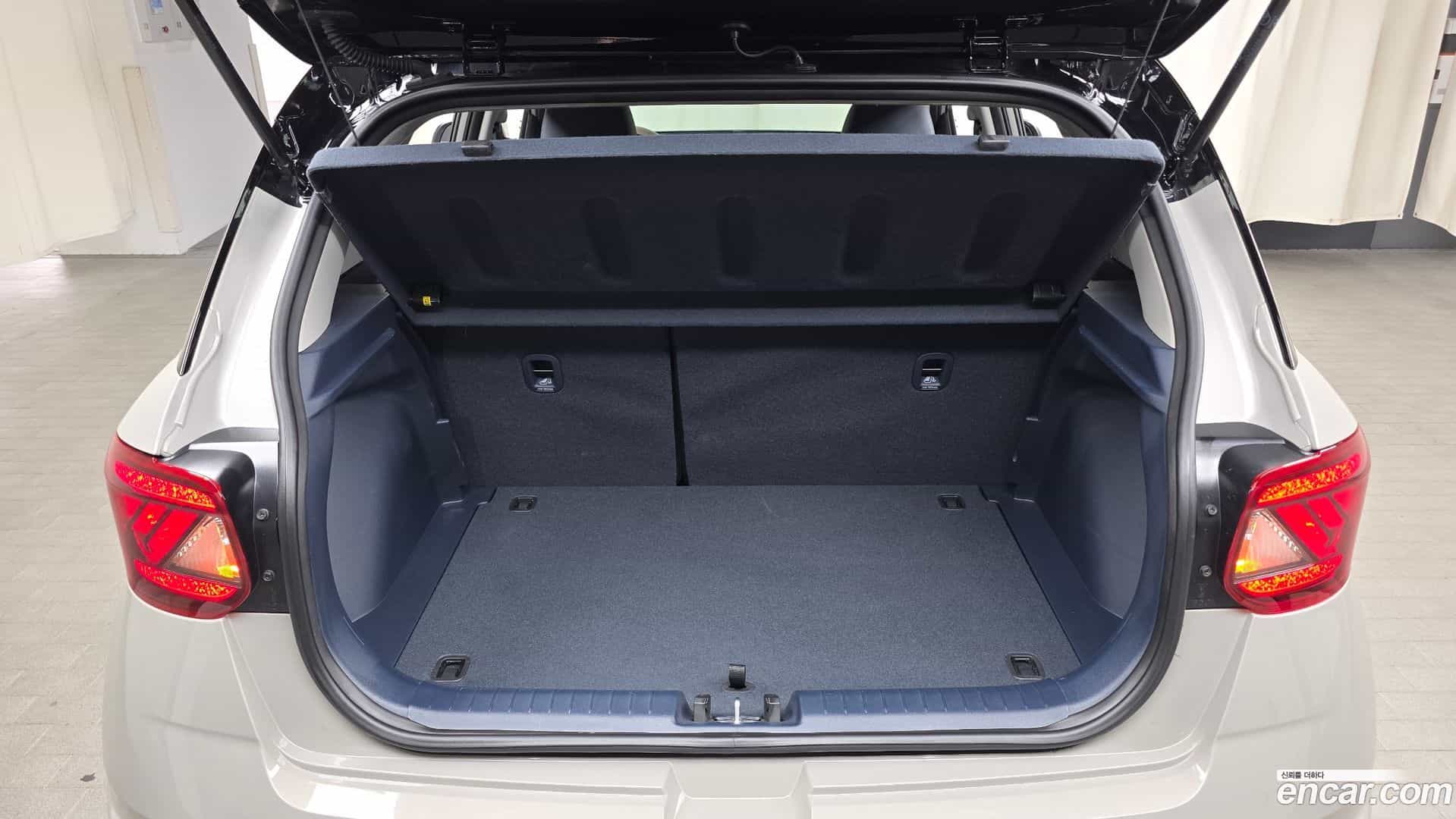 Venue Hyundai 2021.6-OPTION-024