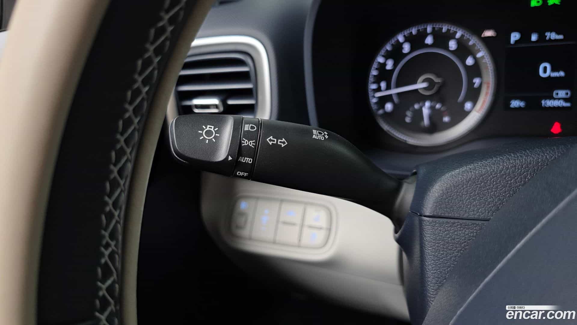Venue Hyundai 2021.6-OPTION-042