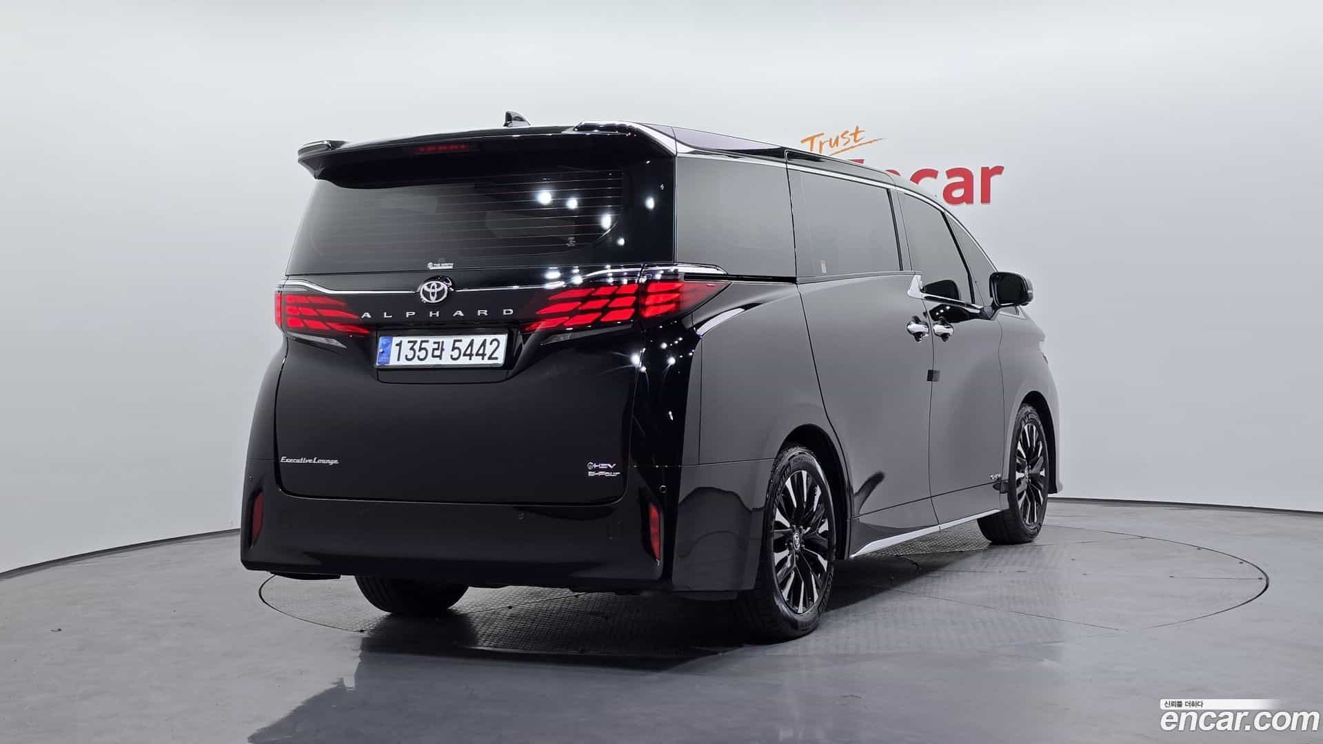 Alphard Toyota 2024.10-OUTER-002