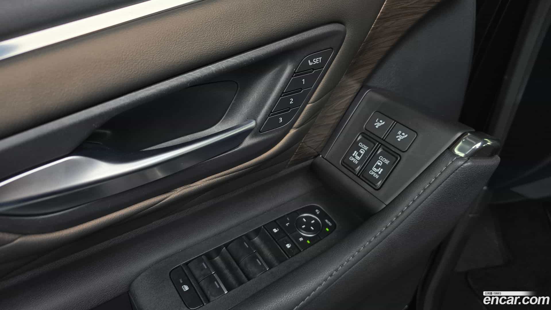 Alphard Toyota 2024.10-OPTION-050