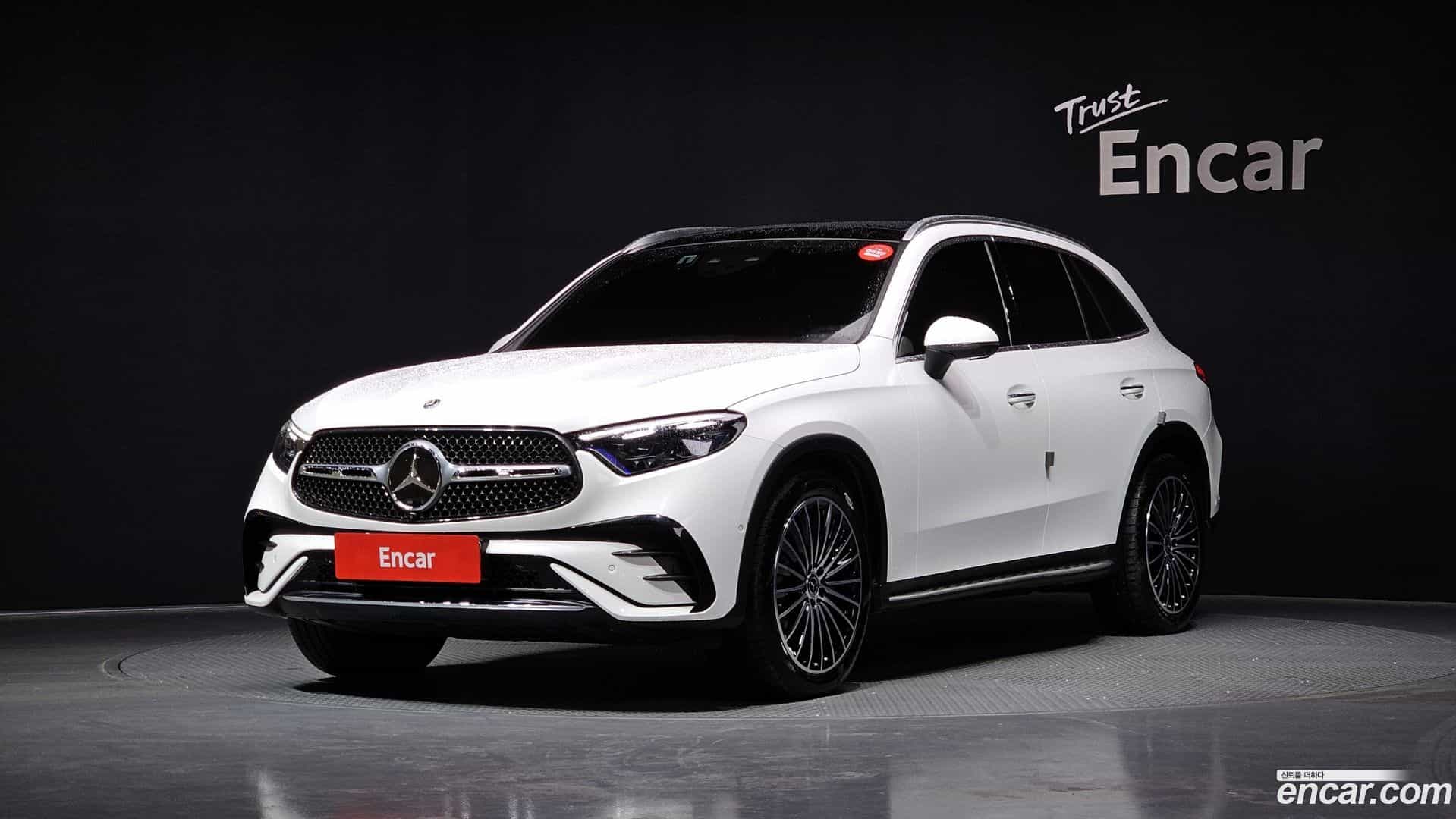 GLC-Class Mercedes-Benz 2024.5-OUTER-001