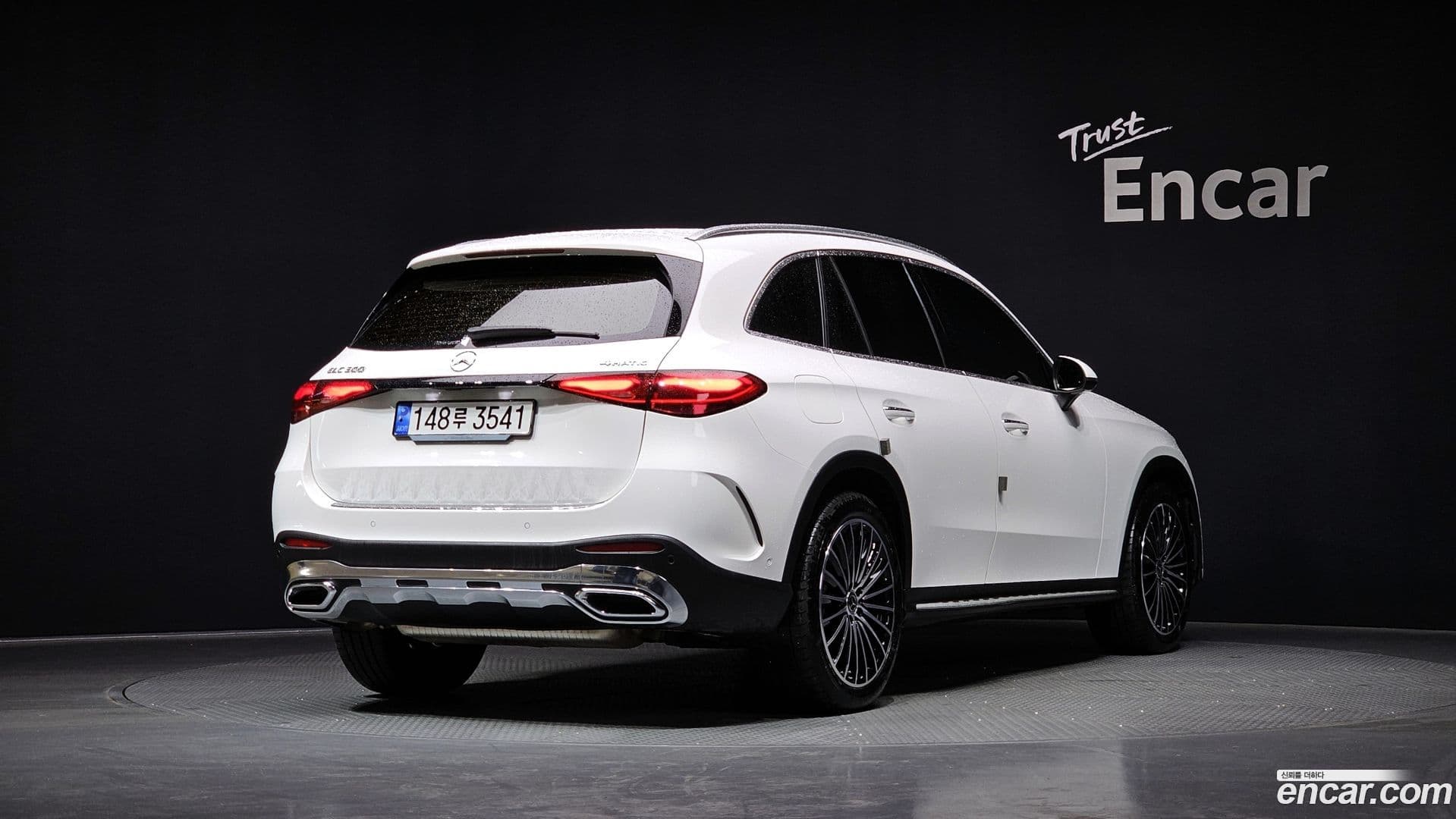 Main__Slider__Photo:GLC-Class Mercedes-Benz 2024.5-1