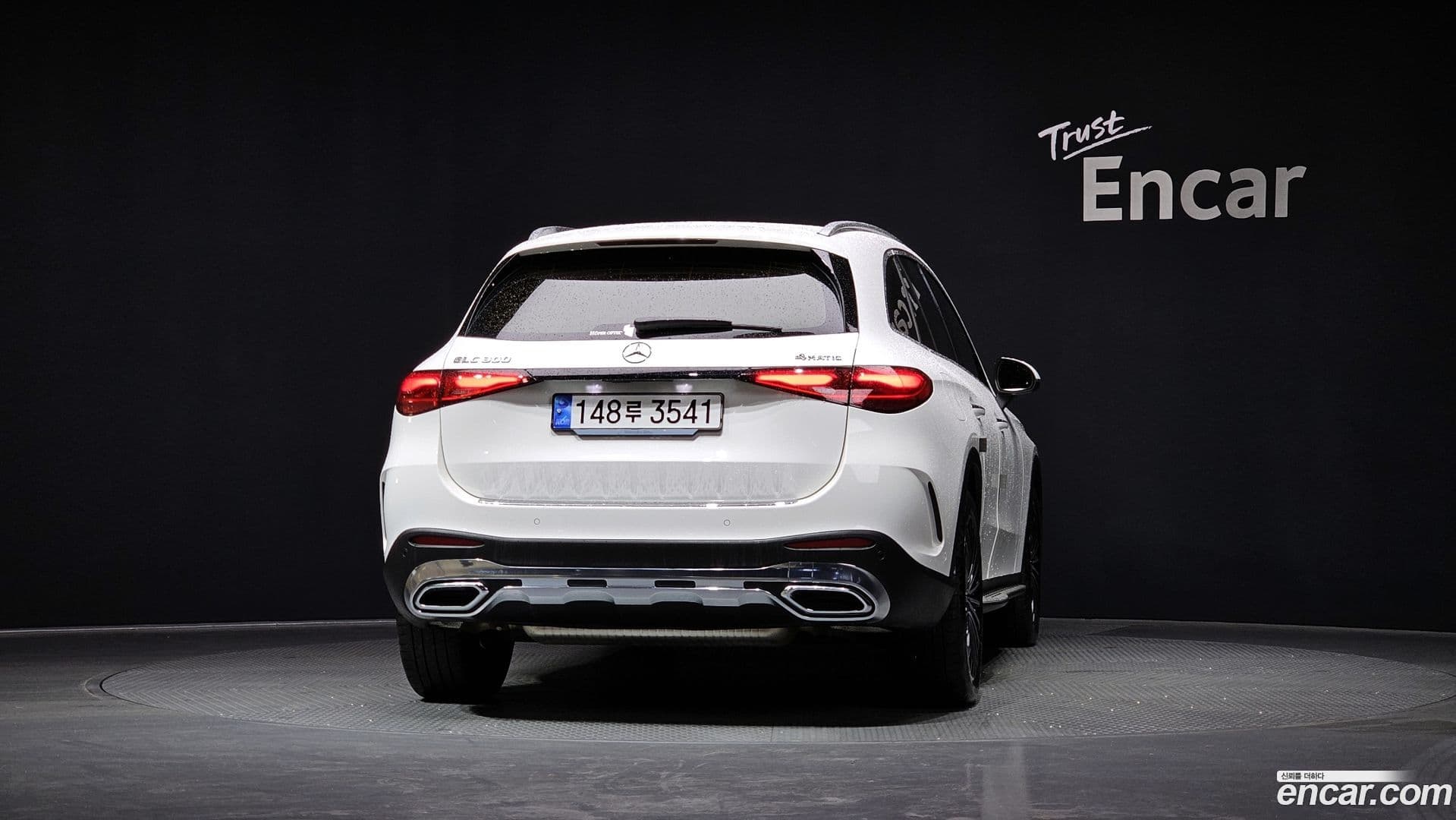 Main__Slider__Photo:GLC-Class Mercedes-Benz 2024.5-3