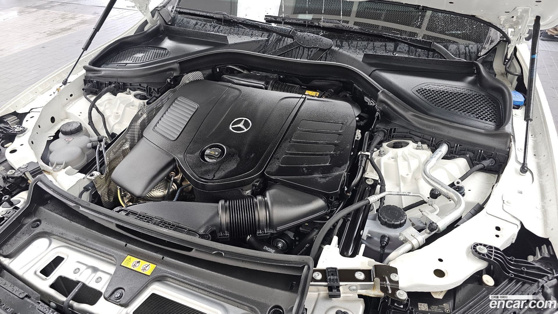 Main__Slider__Photo:GLC-Class Mercedes-Benz 2024.5-5