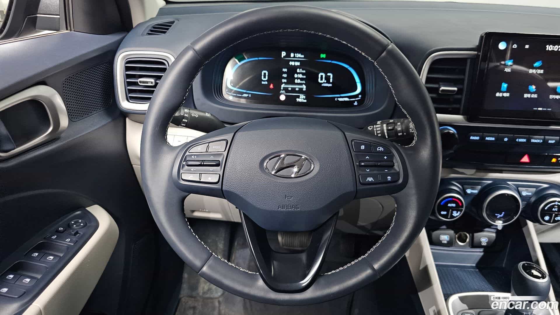 Venue Hyundai 2025.6-OPTION-017
