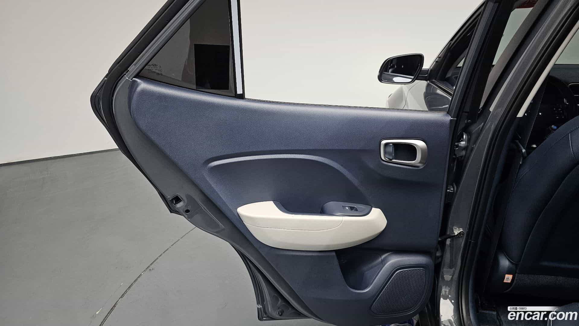 Venue Hyundai 2025.6-INNER-035