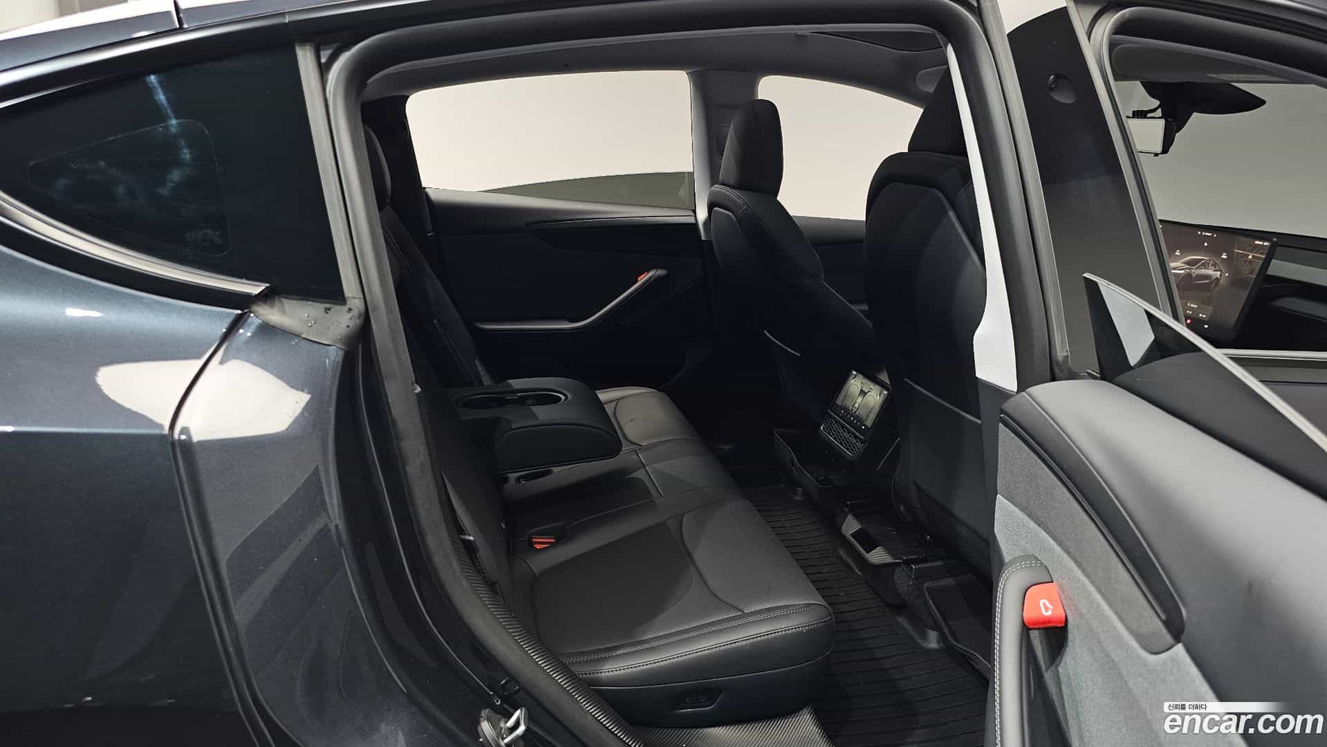 Model Y Tesla 2025.4-OPTION-015