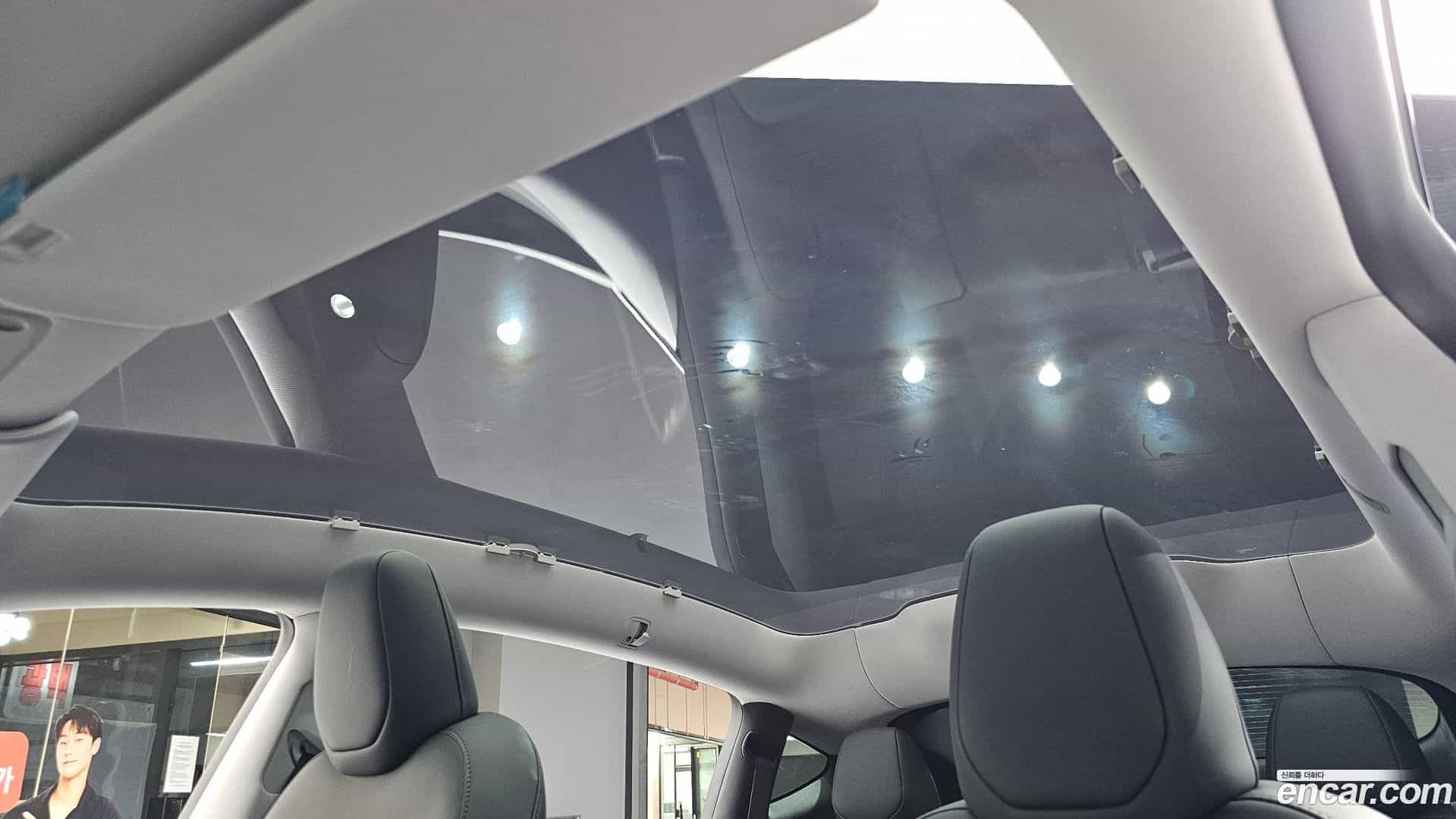 Model Y Tesla 2025.4-OPTION-020