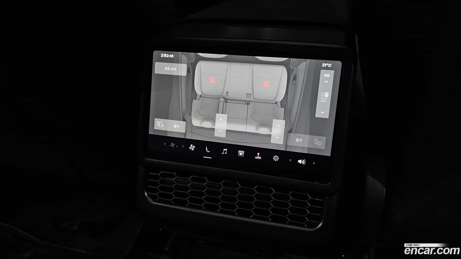 Model Y Tesla 2025.4-OPTION-023