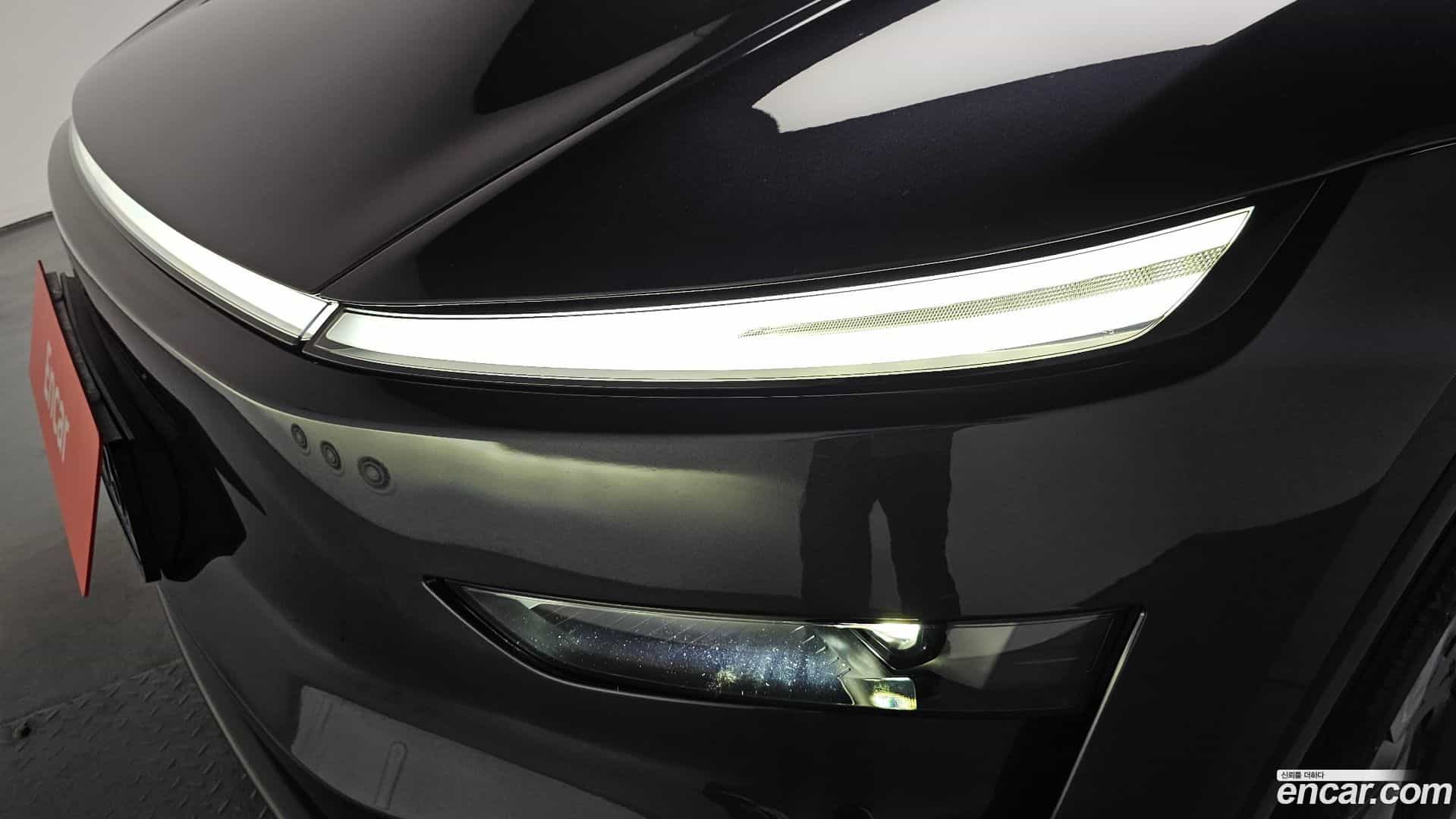Model Y Tesla 2025.4-OUTER-032