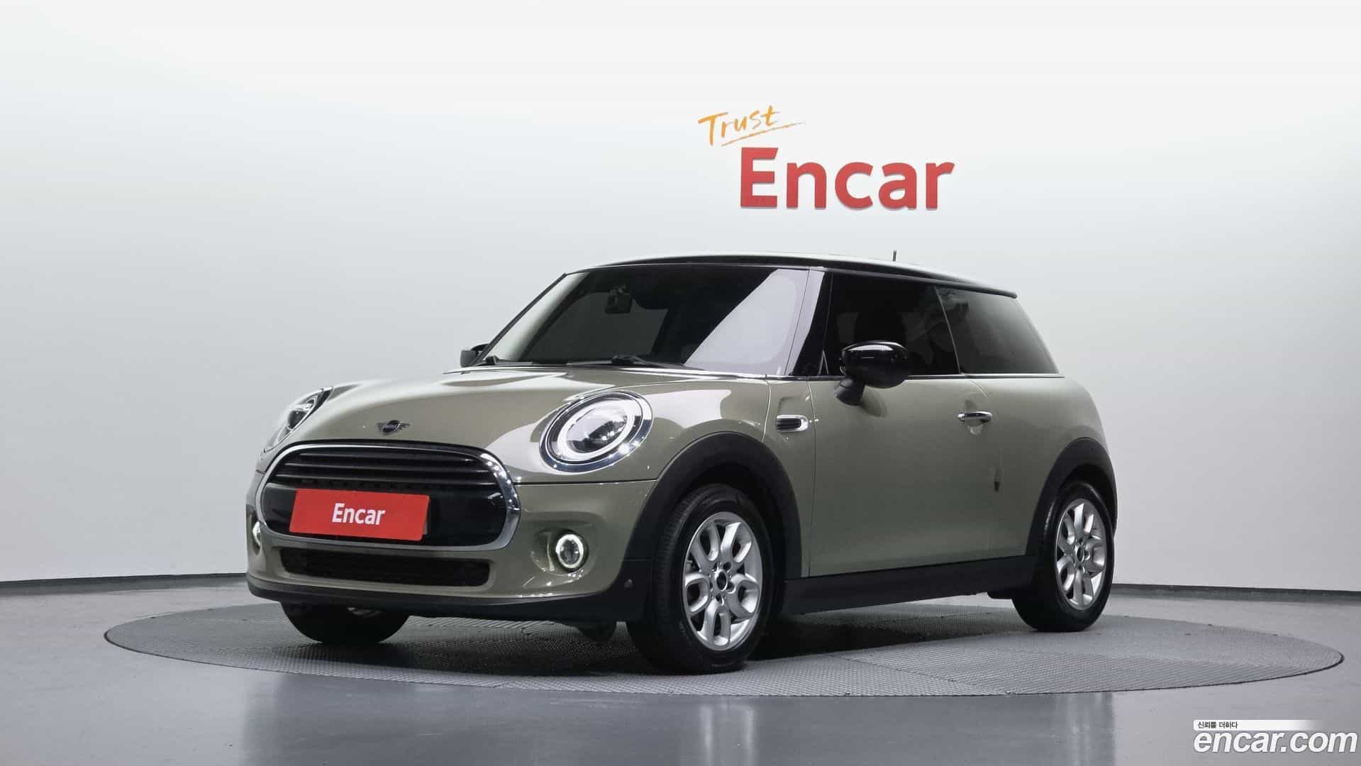 Cooper Mini 2020.0-OUTER-001