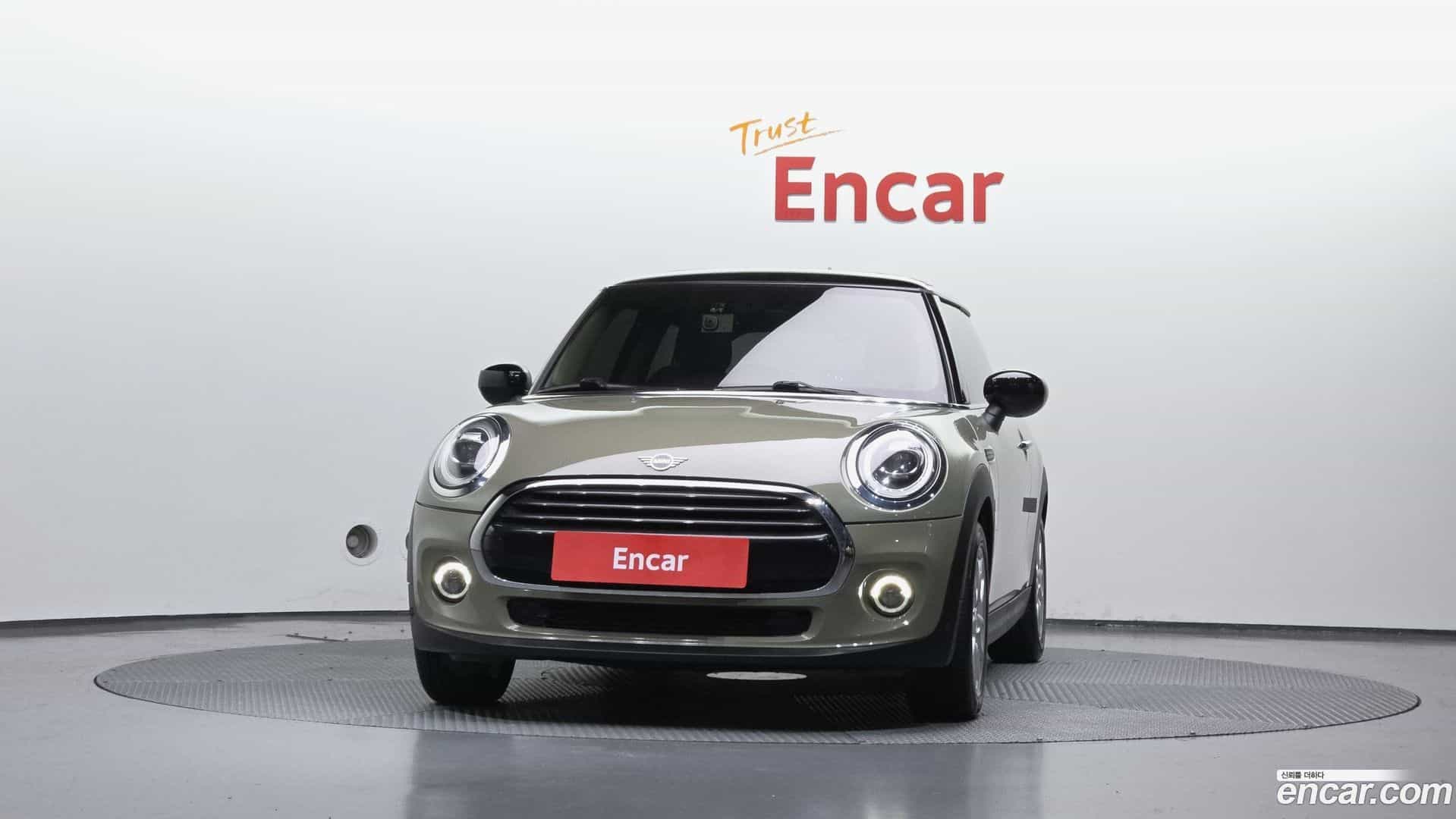 Cooper Mini 2020.0-OUTER-003