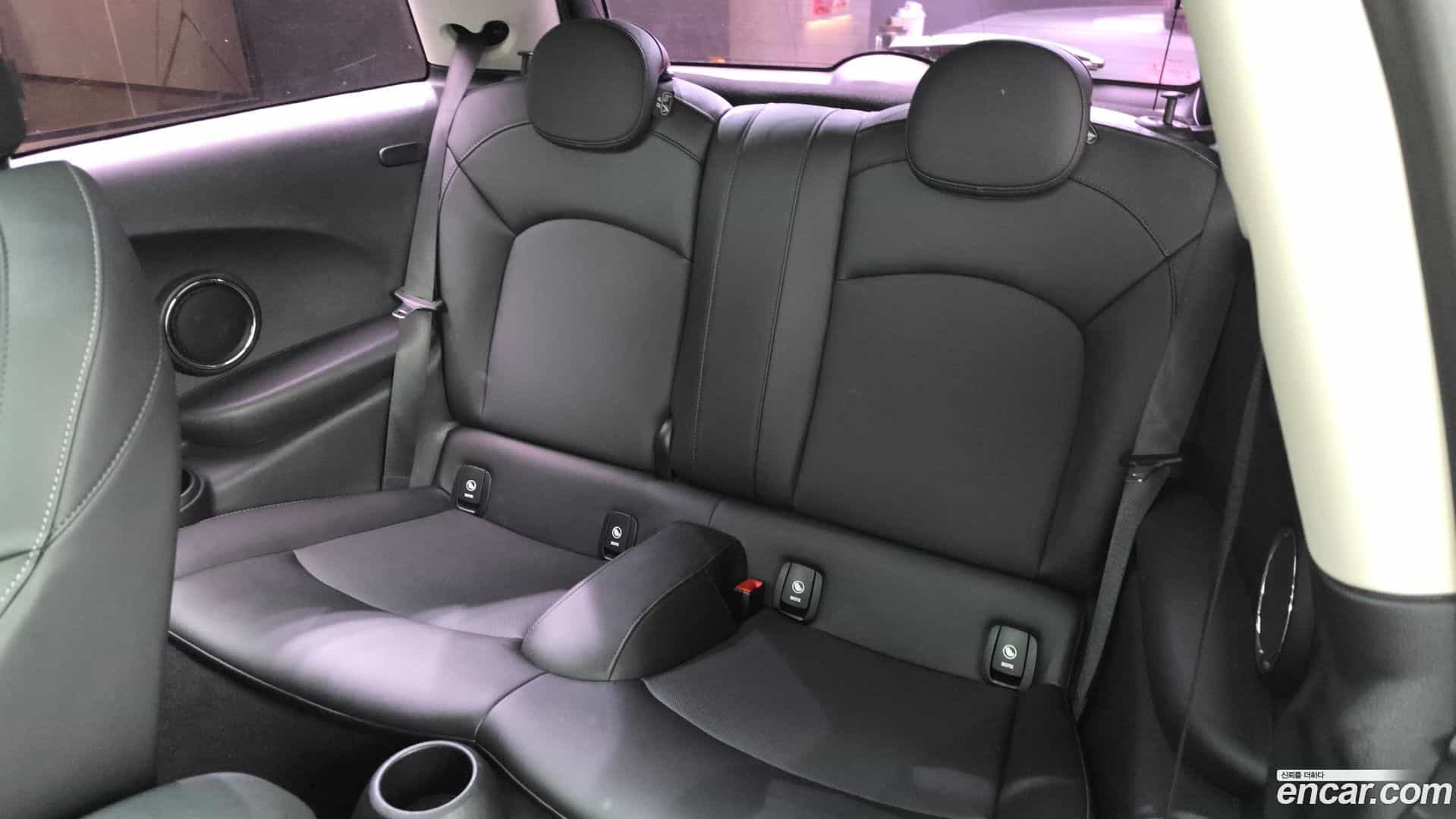 Cooper Mini 2020.0-OPTION-016