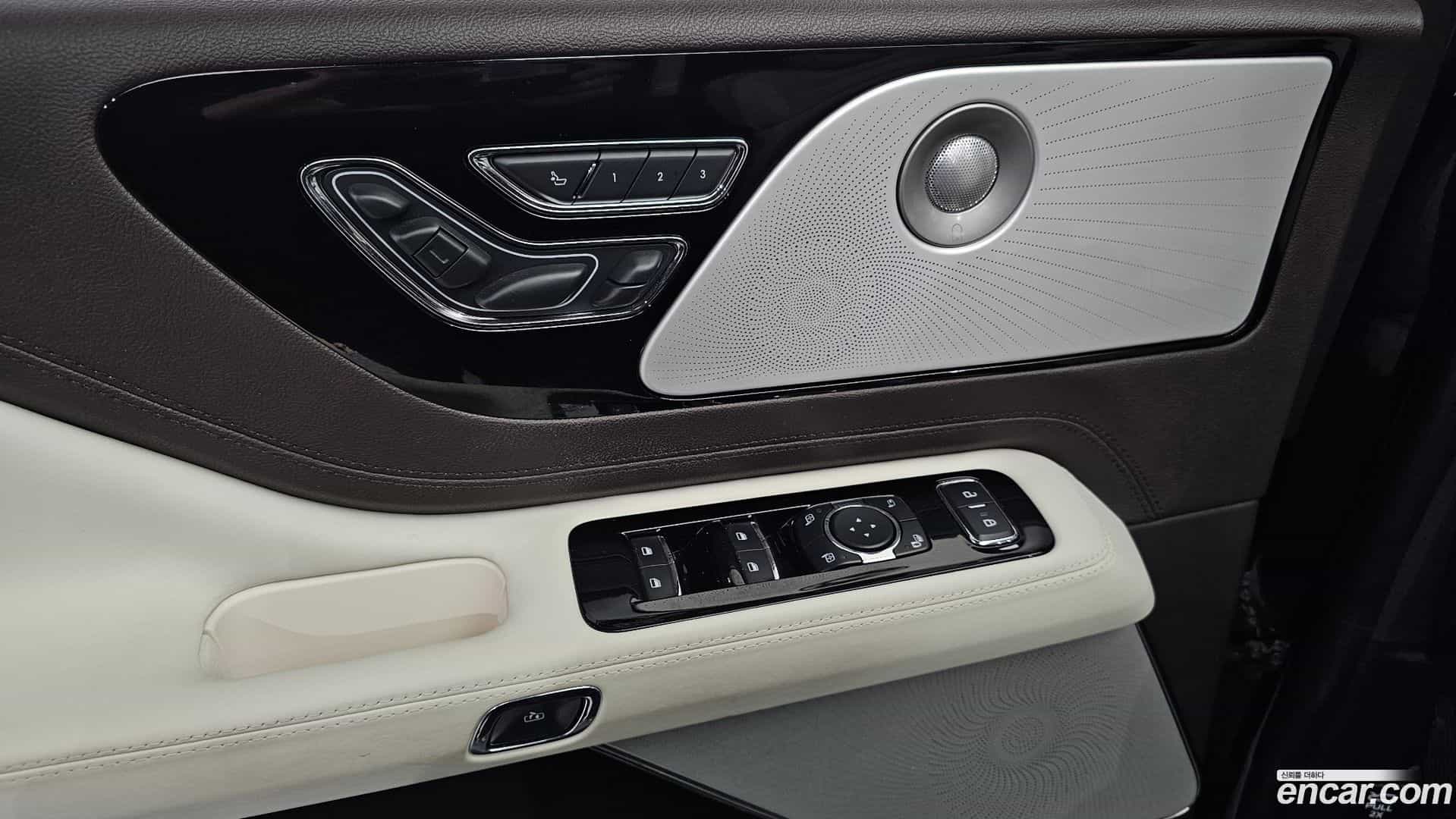 Aviator Lincoln 2022.8-OPTION-024