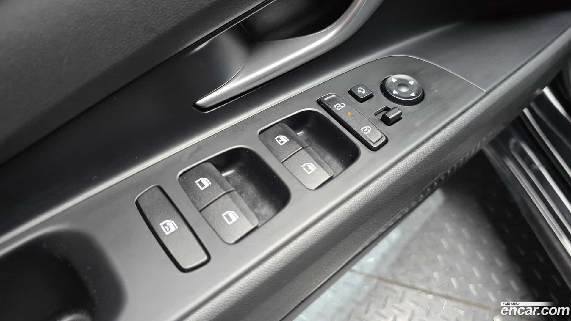 AVANTE Hyundai 2023.3-OPTION-018