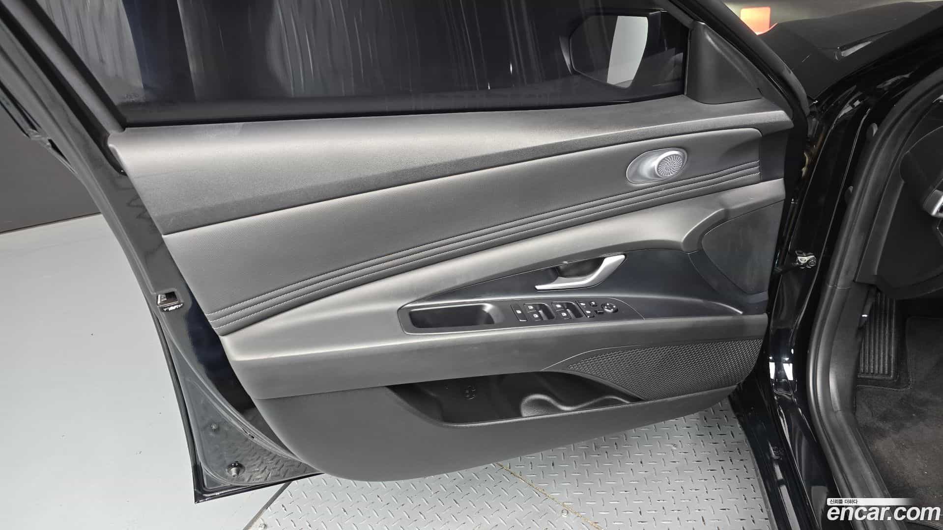 AVANTE Hyundai 2023.3-INNER-034