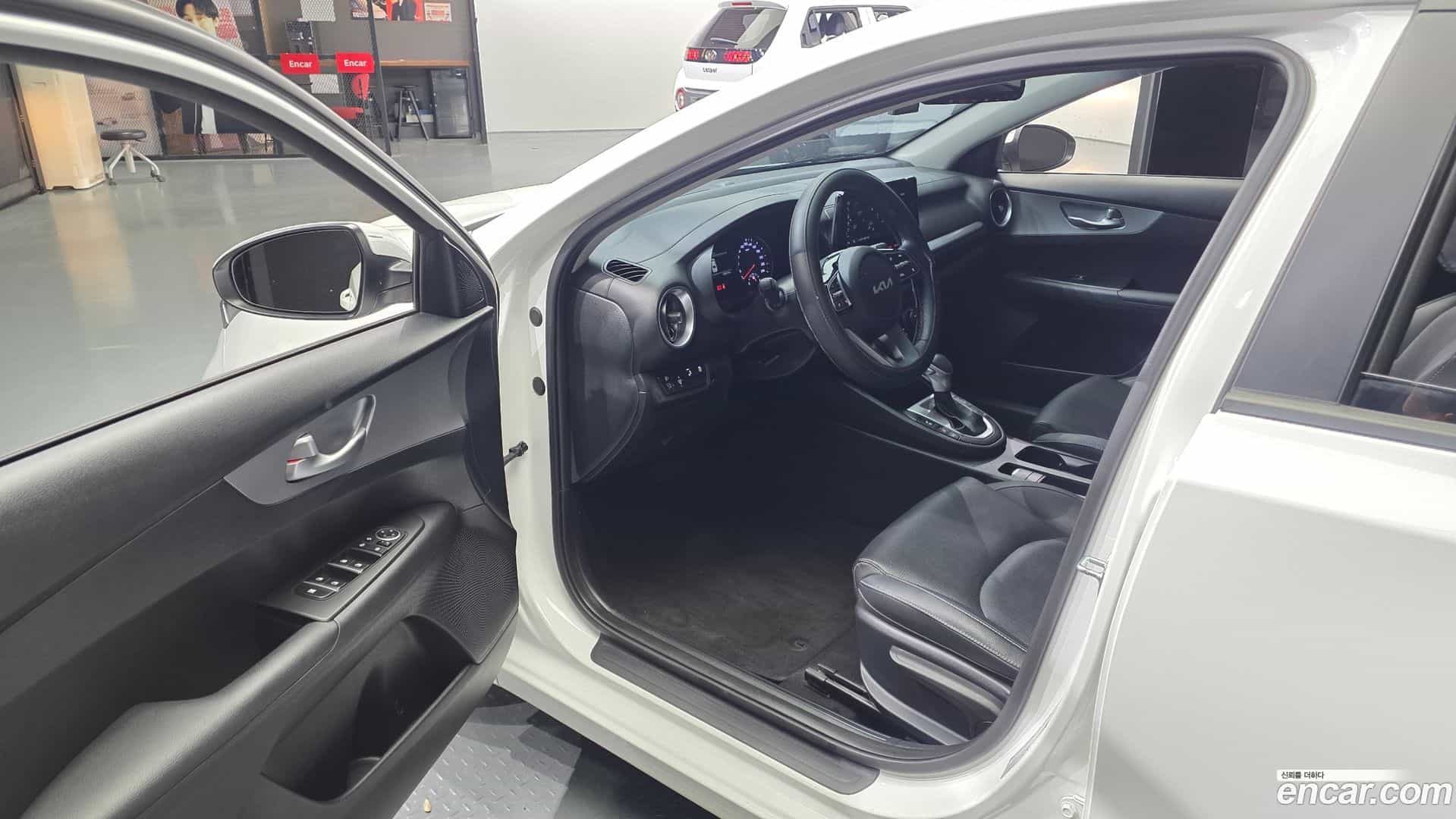 K3 Kia 2022.2-INNER-010