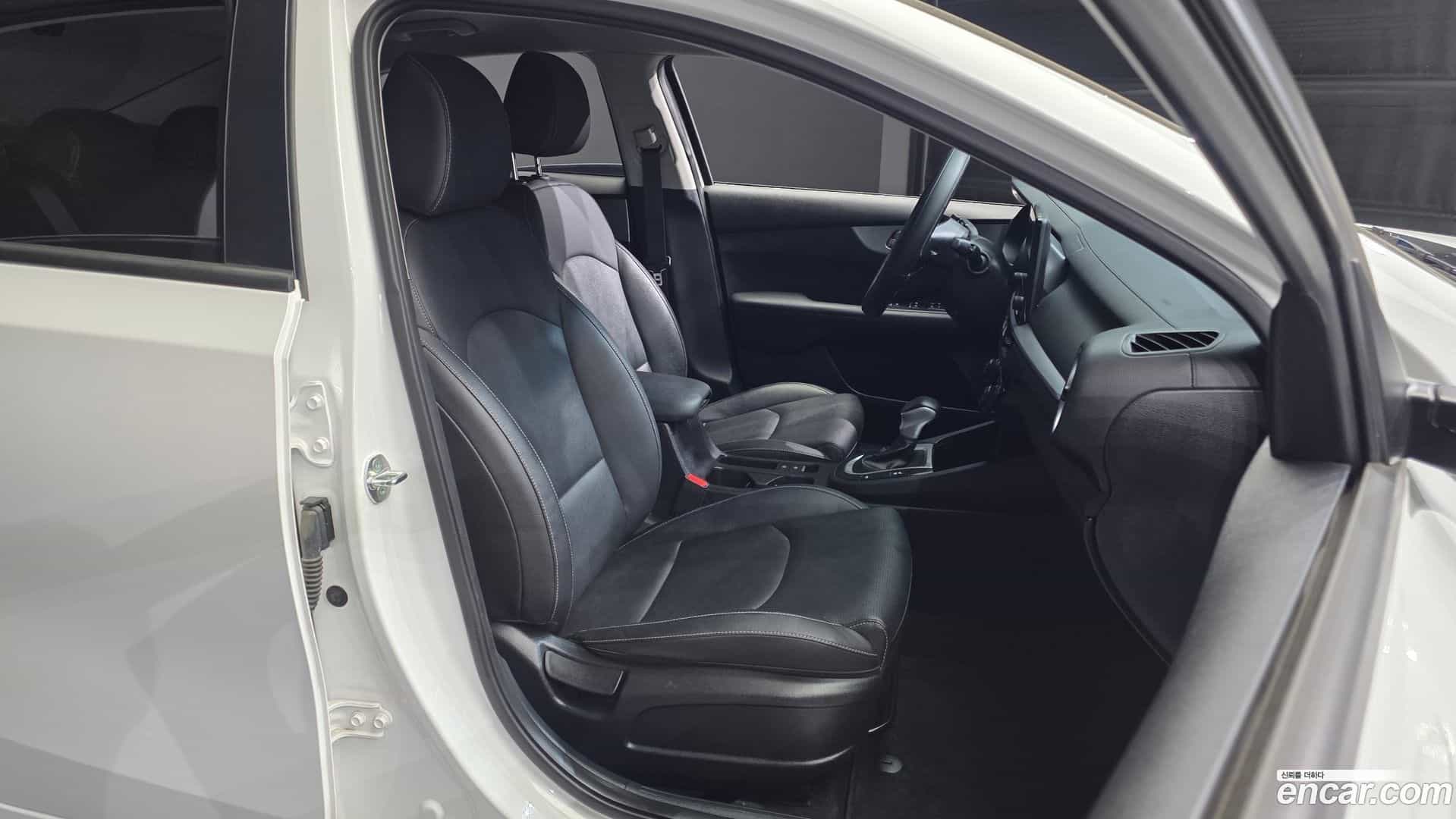 K3 Kia 2022.2-INNER-036