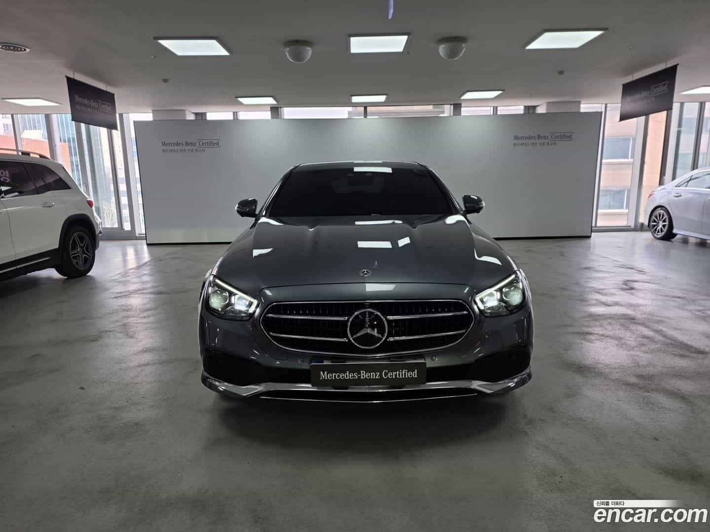 E-Class Mercedes-Benz 2022.1-OUTER-003