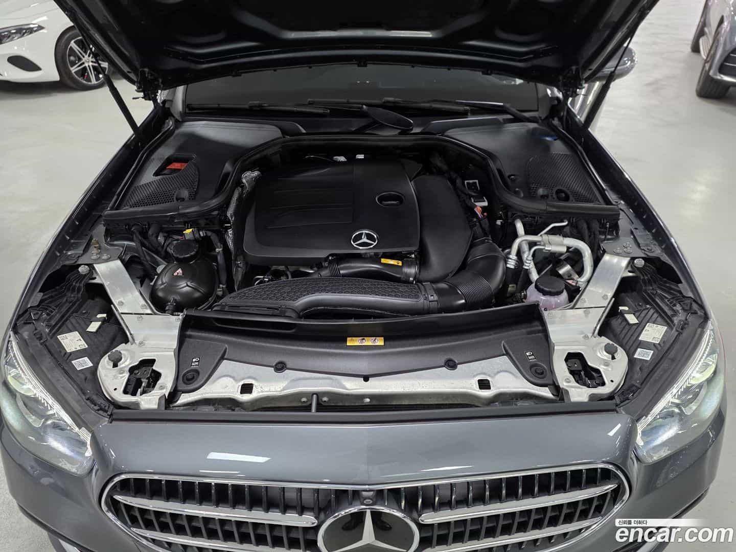 E-Class Mercedes-Benz 2022.1-OUTER-006