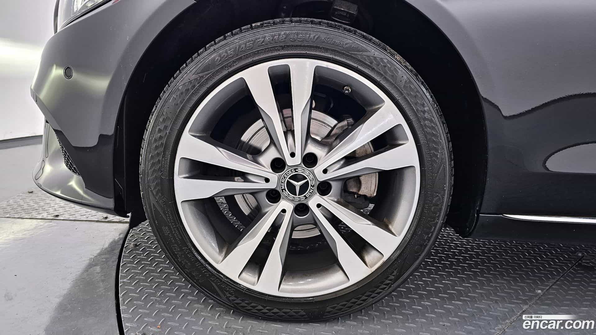C-Class Mercedes-Benz 2020.4-OUTER-005