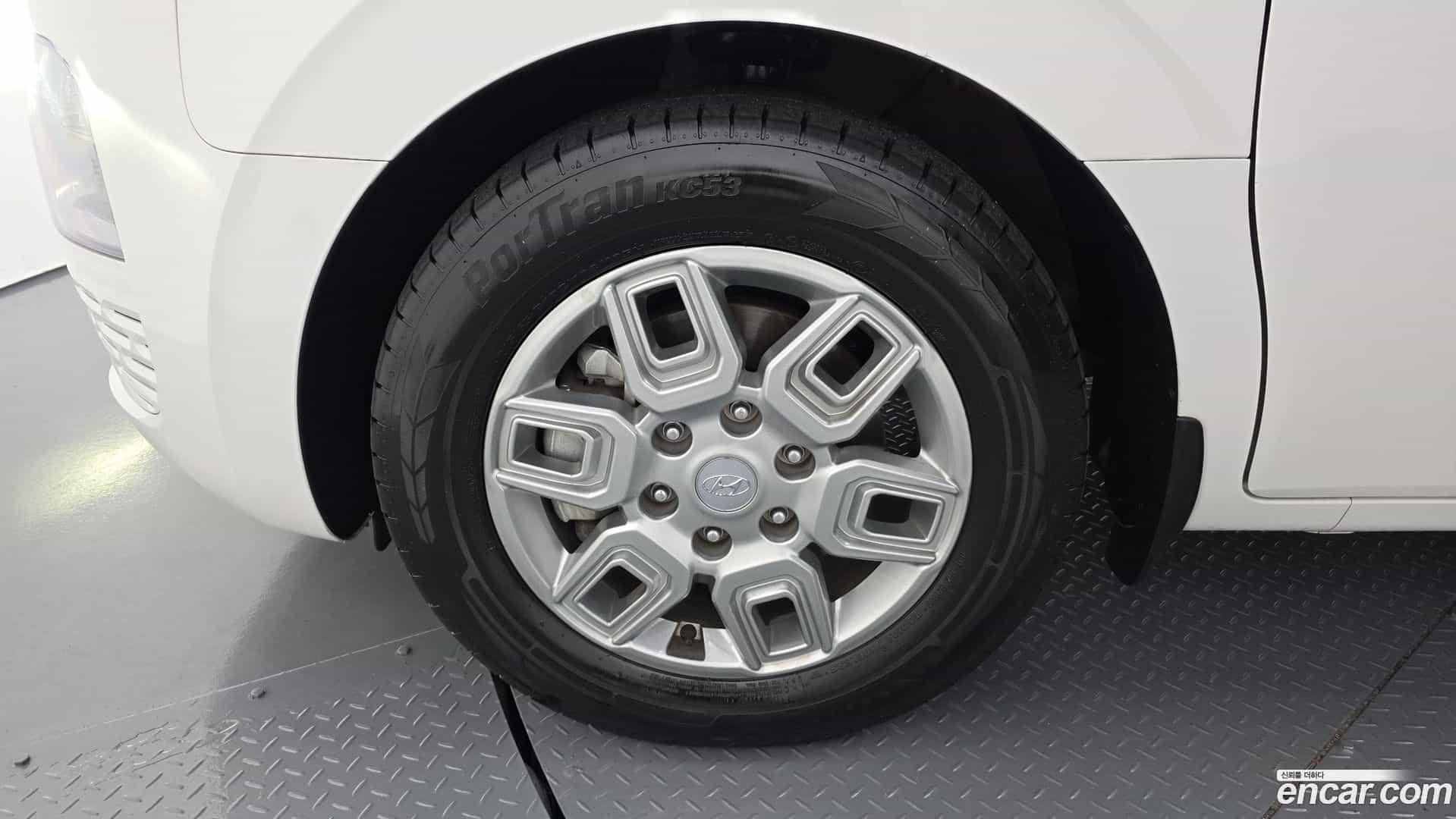 Staria Hyundai 2024.0-OUTER-005