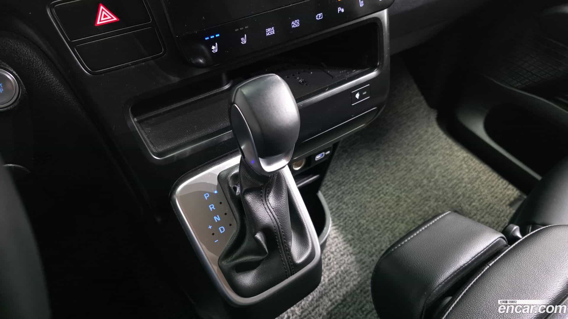 Staria Hyundai 2024.0-INNER-009