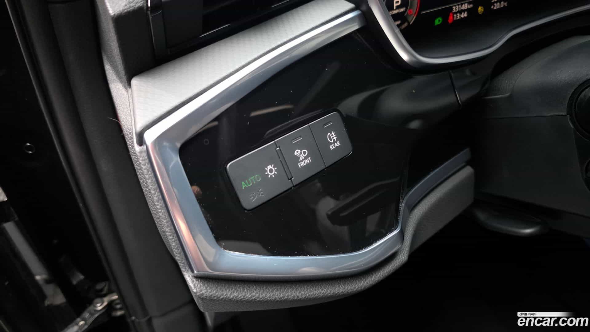 Q3 Audi 2023.6-OPTION-041