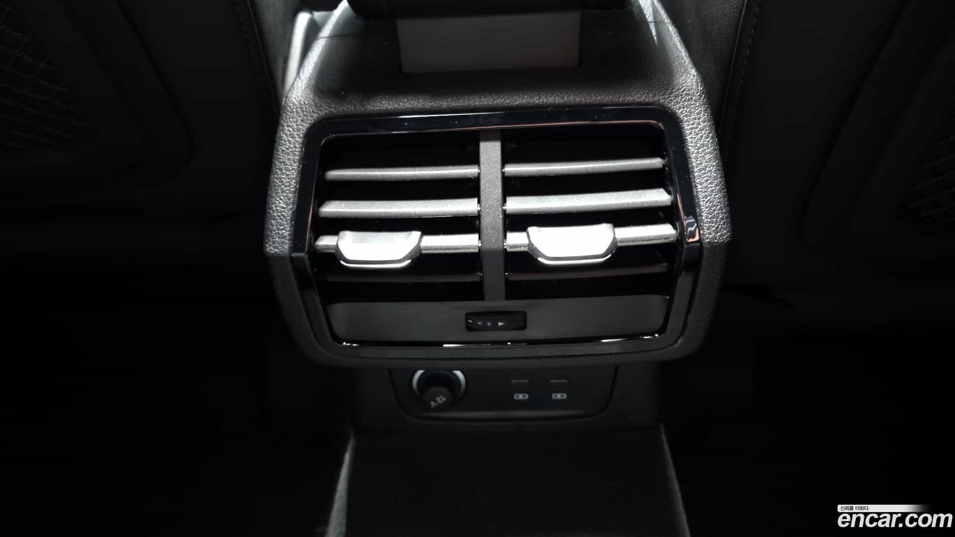 Q3 Audi 2023.6-OPTION-044