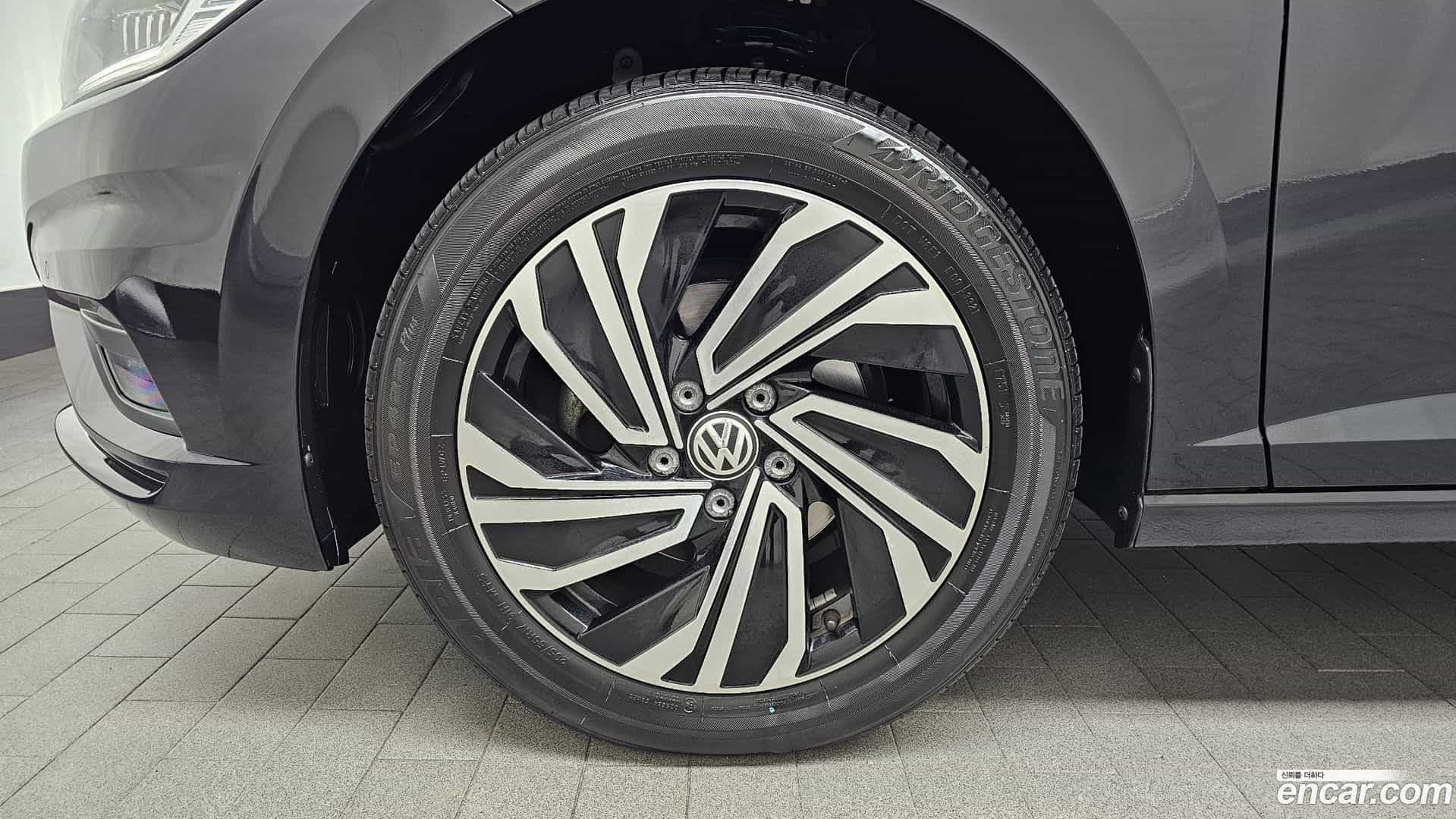 Jetta Volkswagen 2021.11-OUTER-005