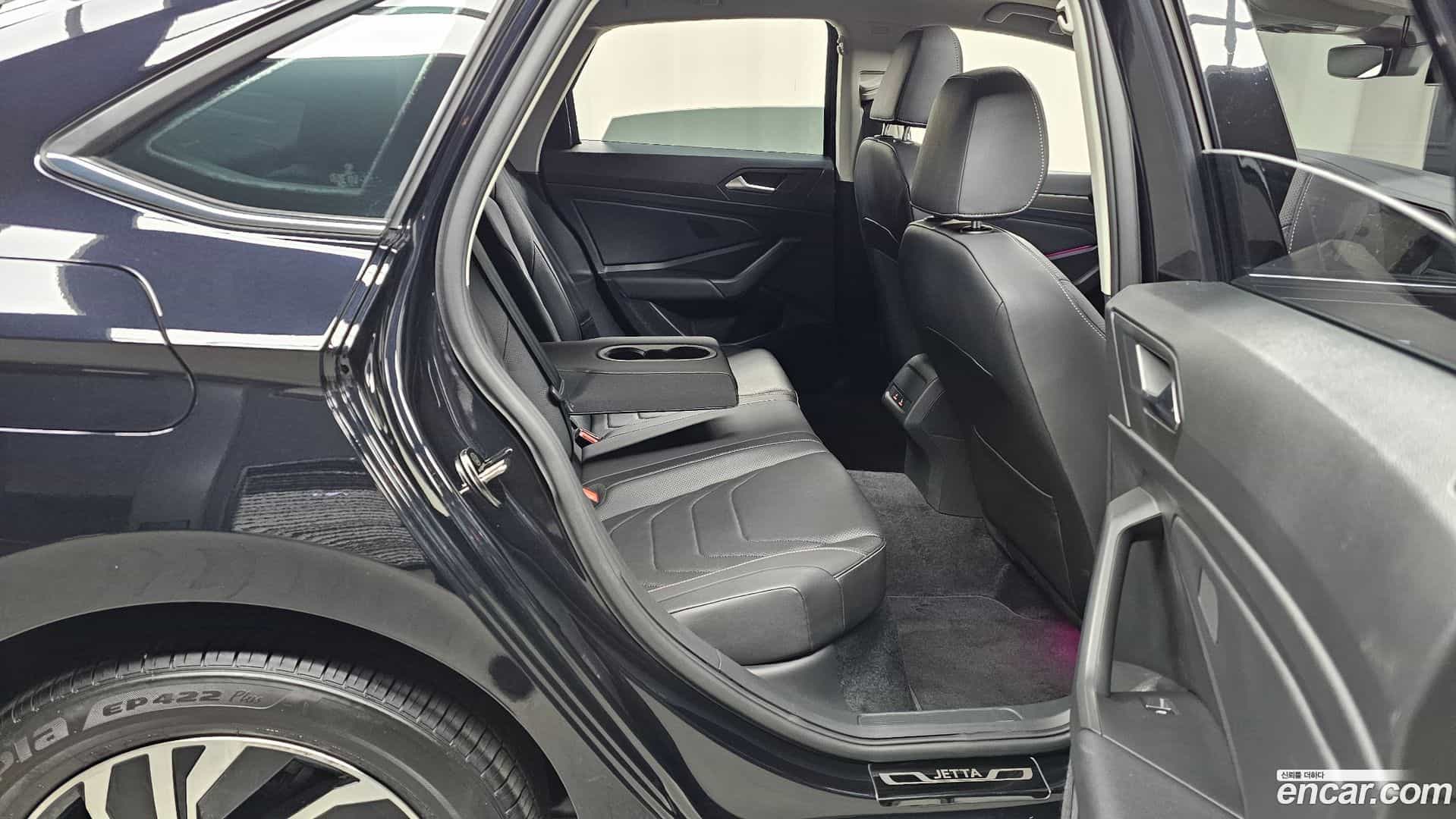 Jetta Volkswagen 2021.11-OPTION-016
