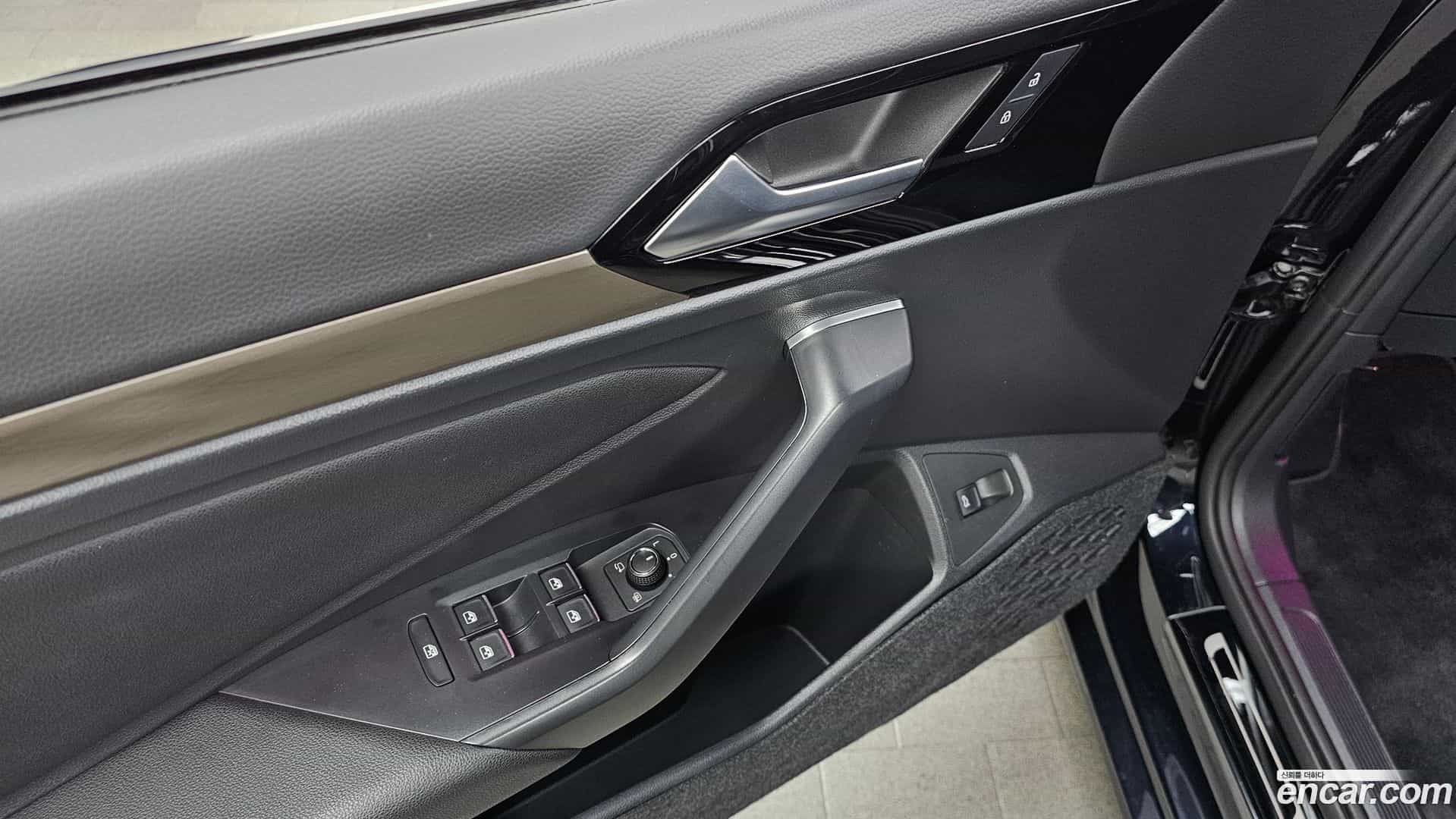 Jetta Volkswagen 2021.11-OPTION-044